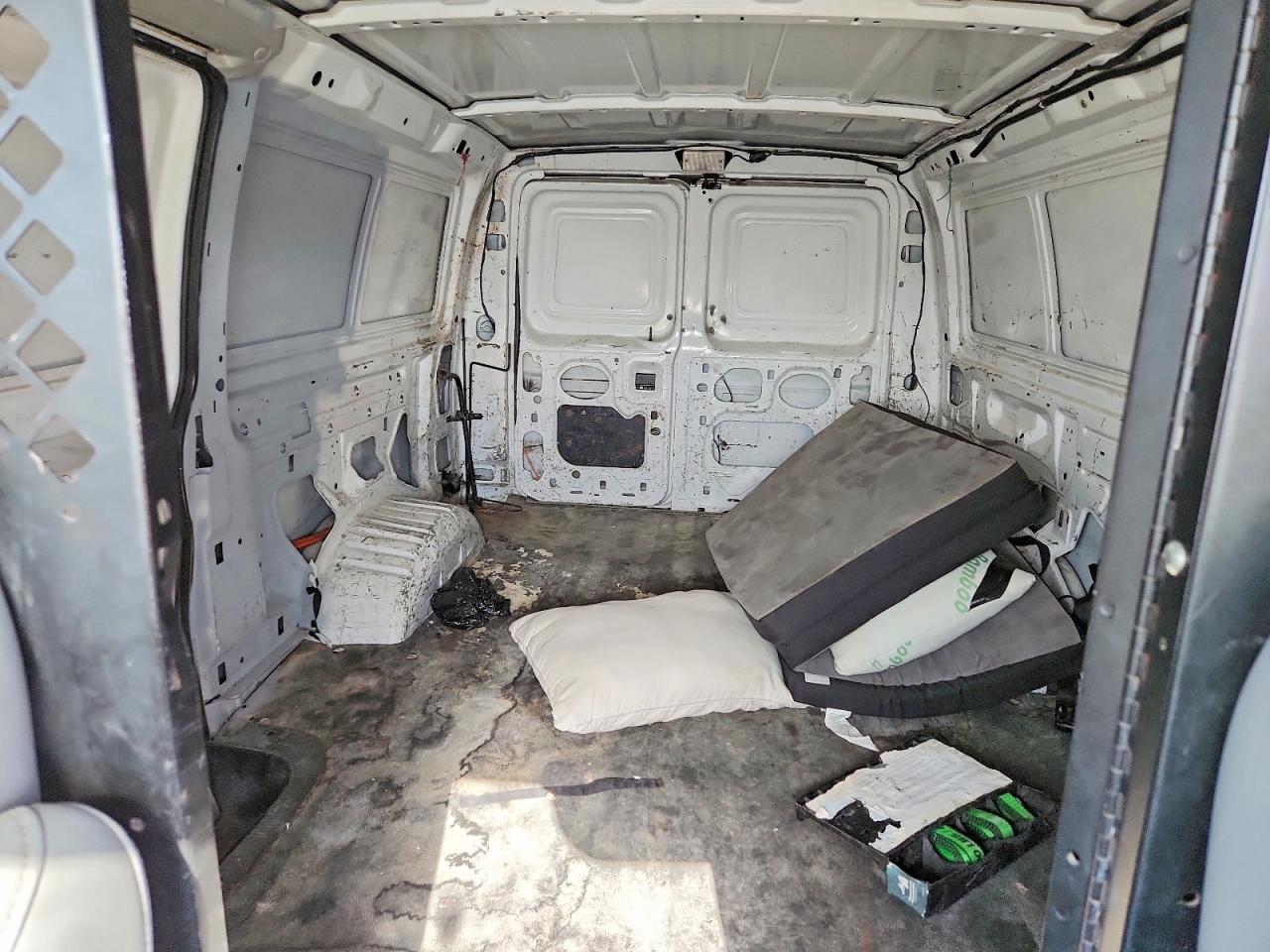 2004 Ford Econoline E350 Super Duty Van Белый vin: 1FTSE34L14HA23097