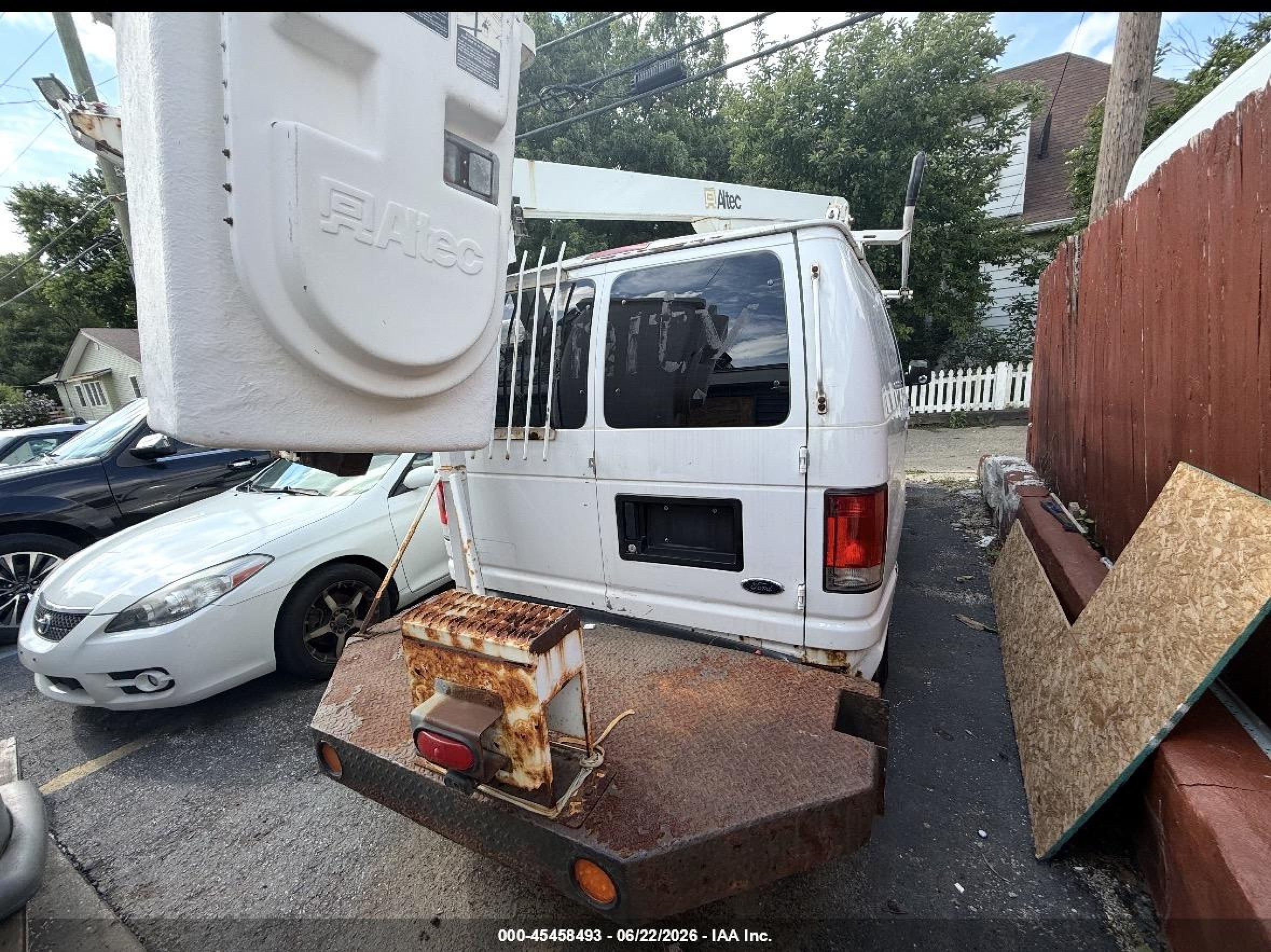 2007 Ford E-350 Super Duty Commercial/recreational White vin: 1FTSE34L27DA57996