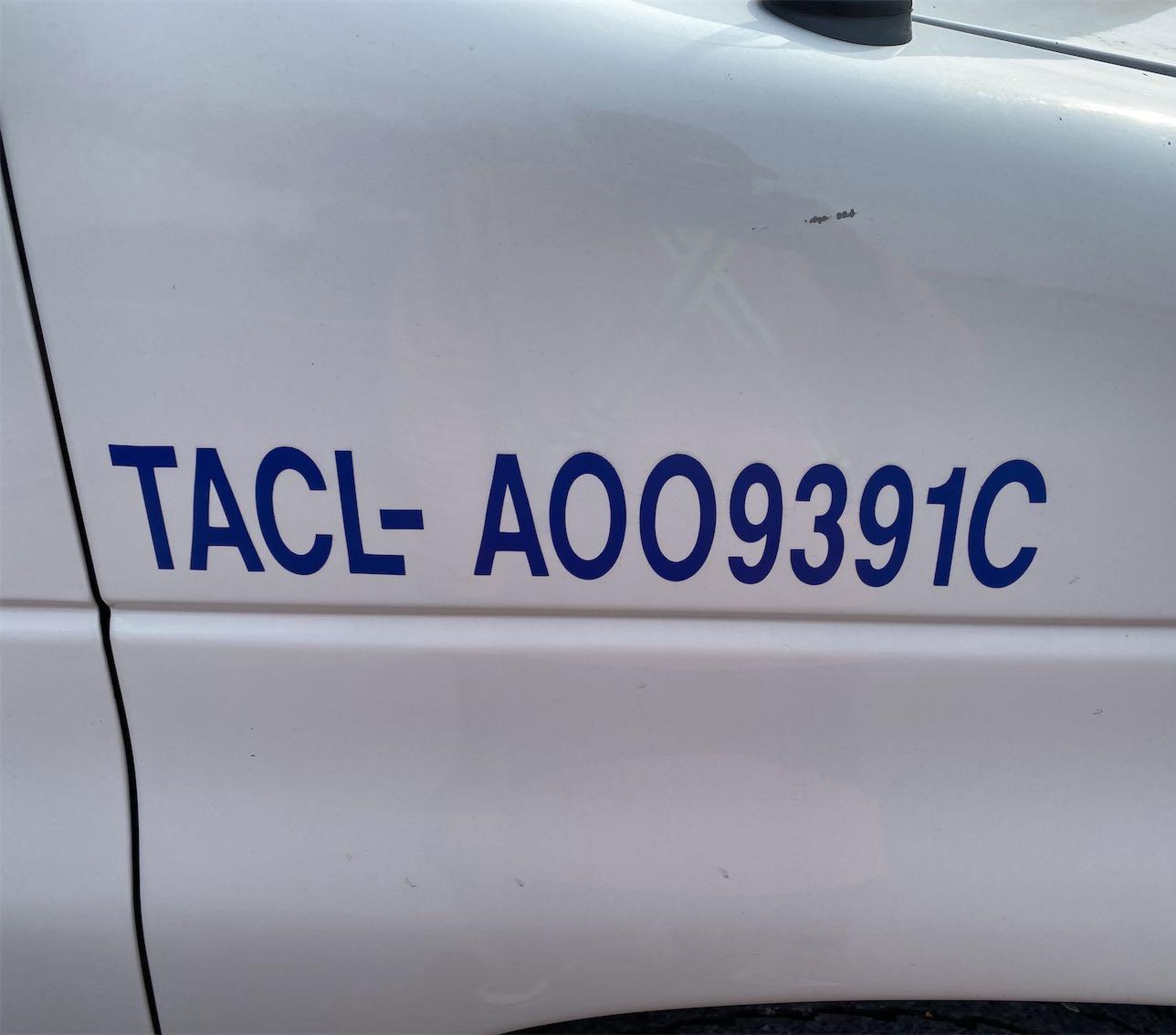 2007 Ford Econoline E350 Super Duty Van vin: 1FTSE34L27DA99472