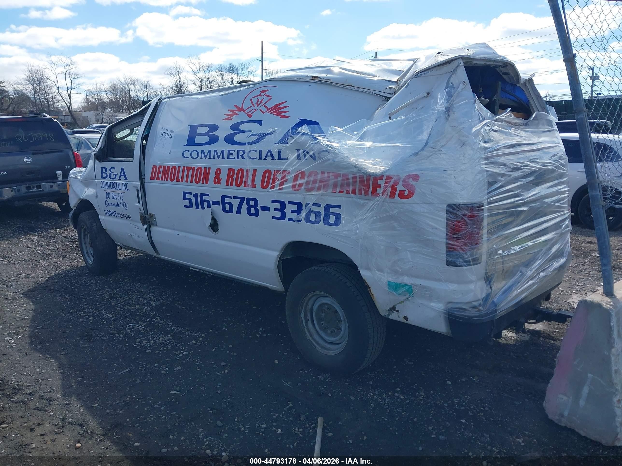 2007 Ford E-350 Super Duty Commercial/recreational White vin: 1FTSE34L37DB14805