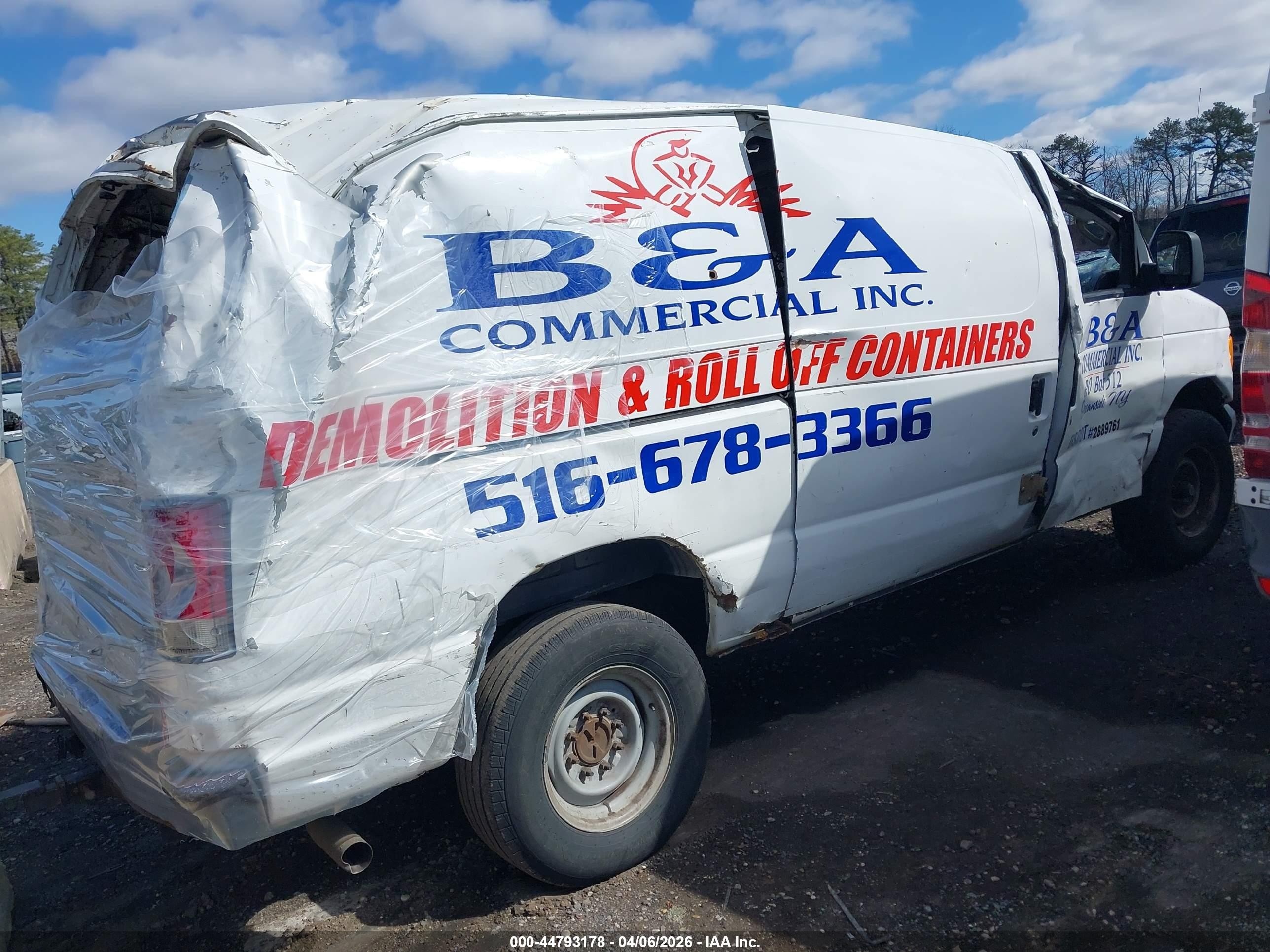 2007 Ford E-350 Super Duty Commercial/recreational White vin: 1FTSE34L37DB14805