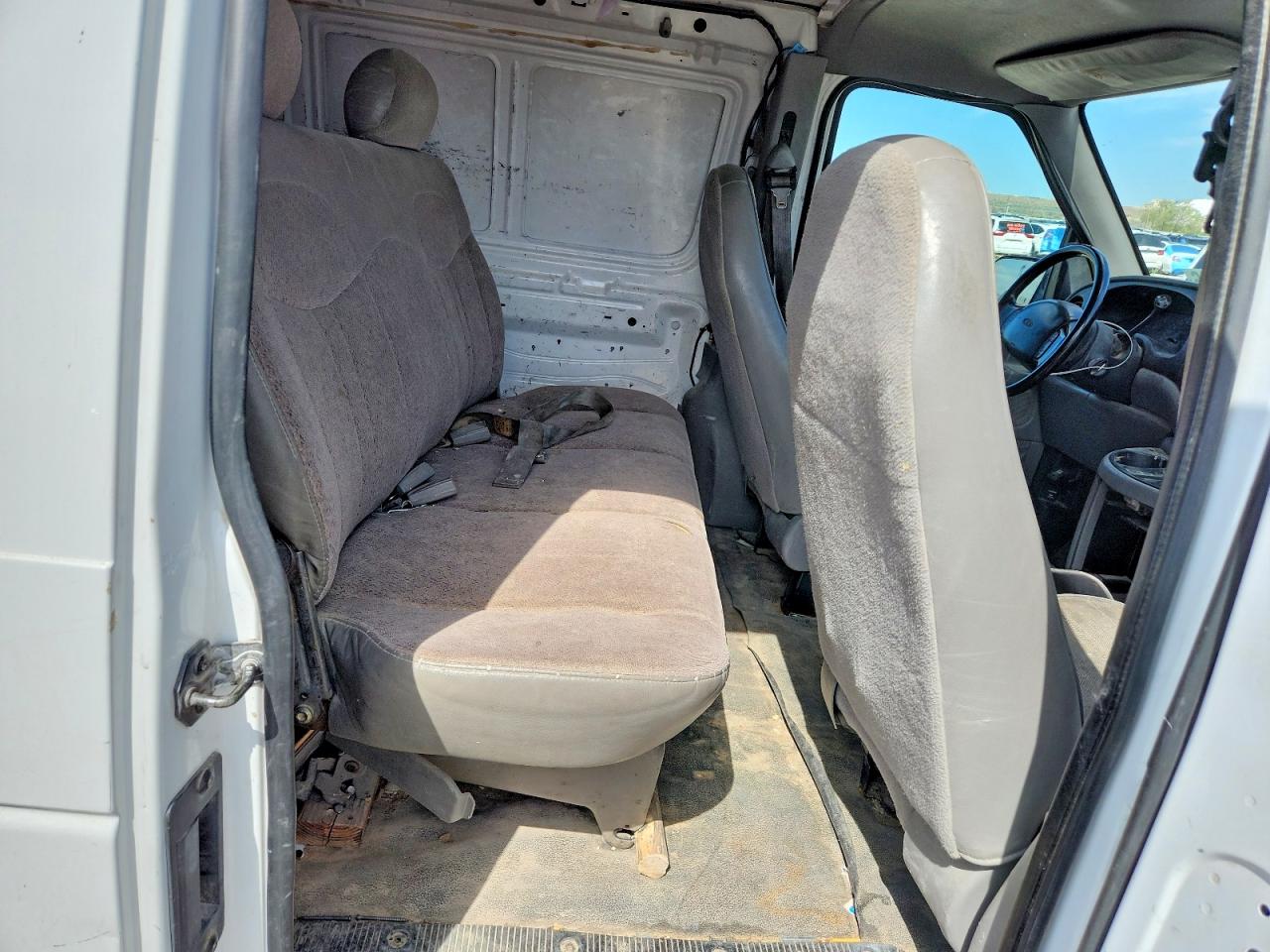 1998 Ford Econoline E350 Van White vin: 1FTSE34L3WHB27397