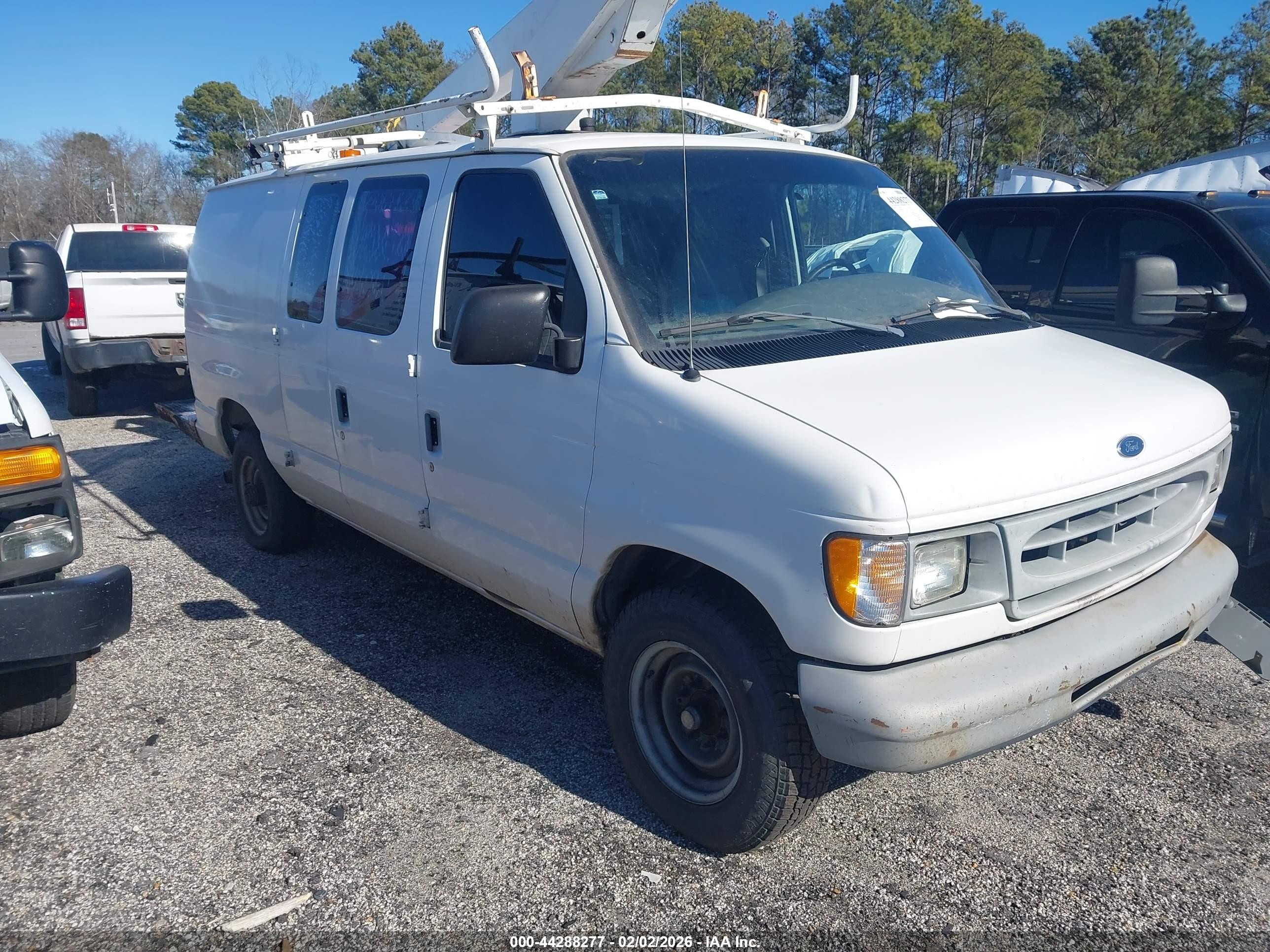 1998 Ford E-350 Commercial/recreational White vin: 1FTSE34L4WHC04178