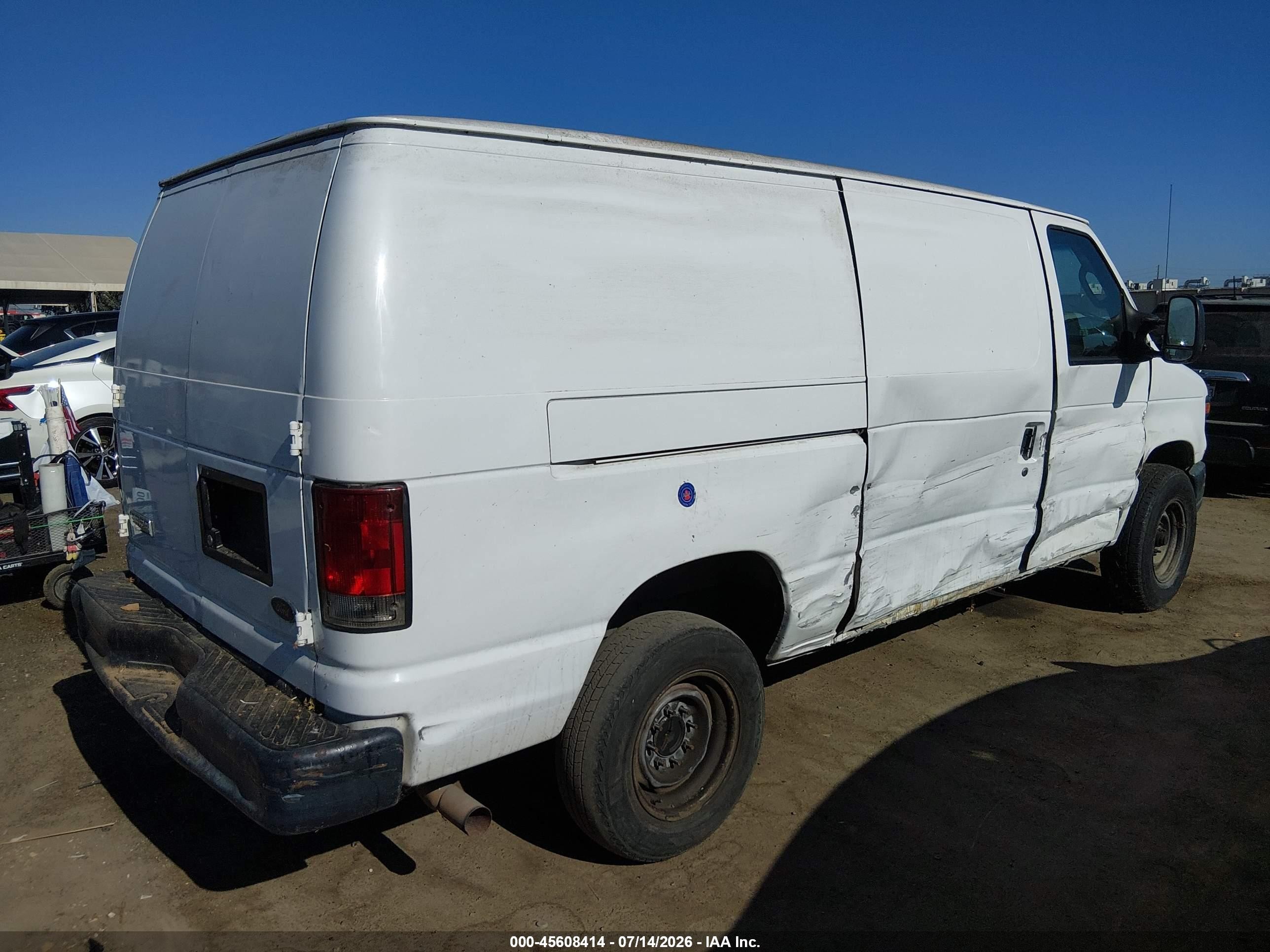 2008 Ford E-350 Super Duty Commercial/recreational White vin: 1FTSE34L58DB12362