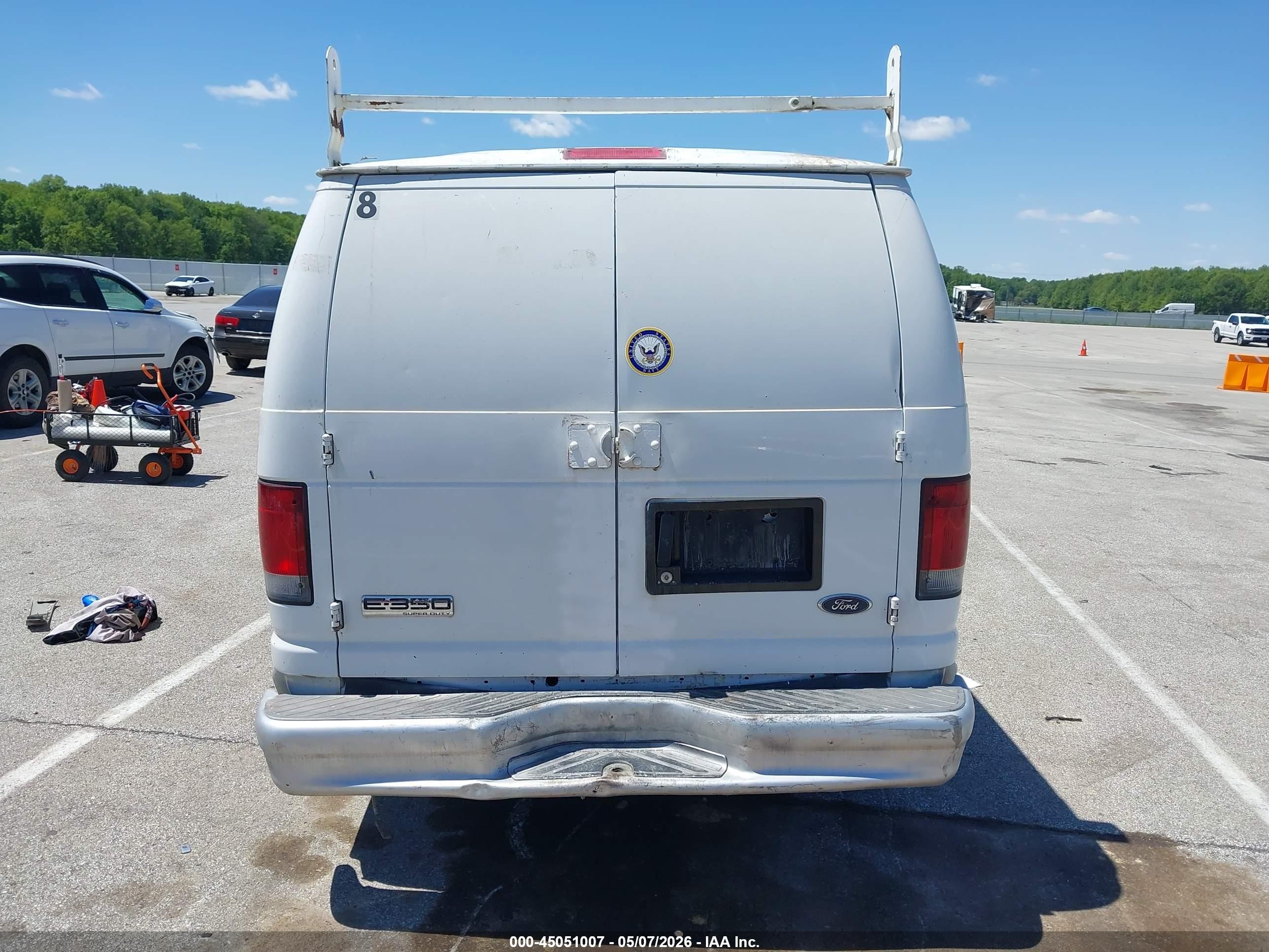 2007 Ford E-350 Super Duty Commercial/recreational White vin: 1FTSE34L67DB37480