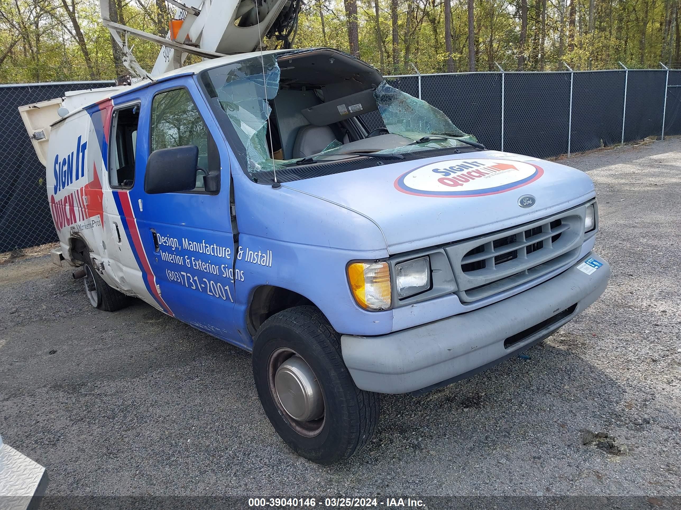 2000 Ford E-350 Super Duty Commercial/recreational White vin: 1FTSE34L7YHA14703