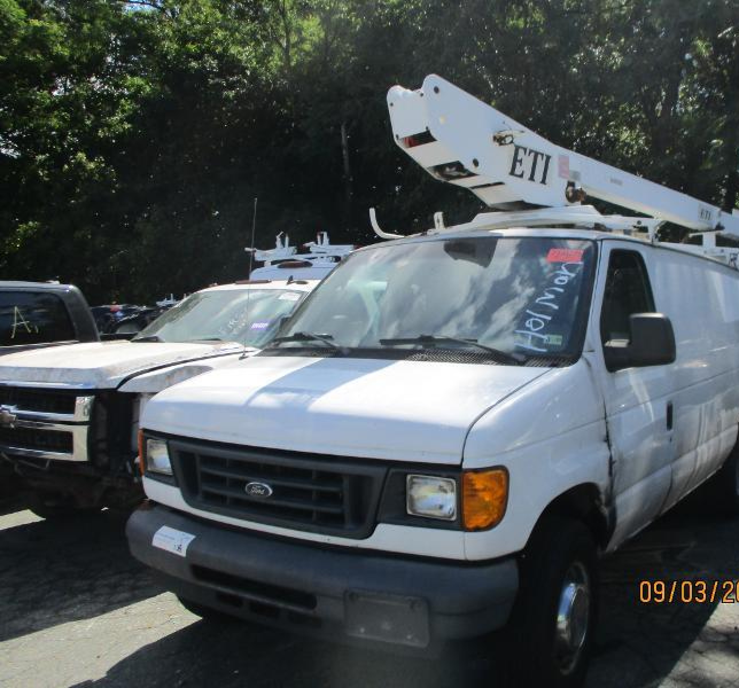 2005 Ford E-350 Super Duty Commercial/recreational vin: 1FTSE34L85HB28074