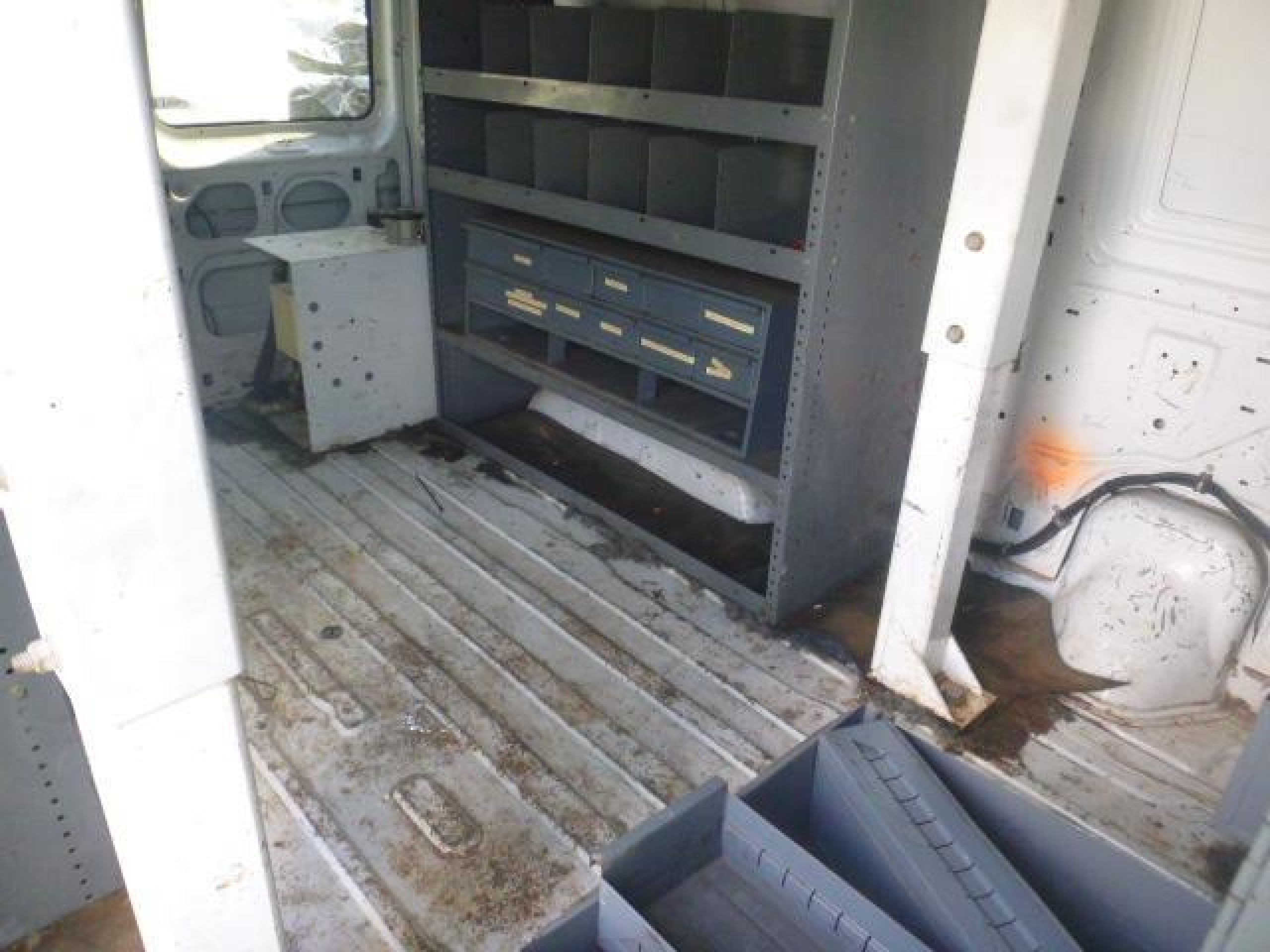 2005 Ford E-350 Super Duty Commercial/recreational vin: 1FTSE34L85HB28074