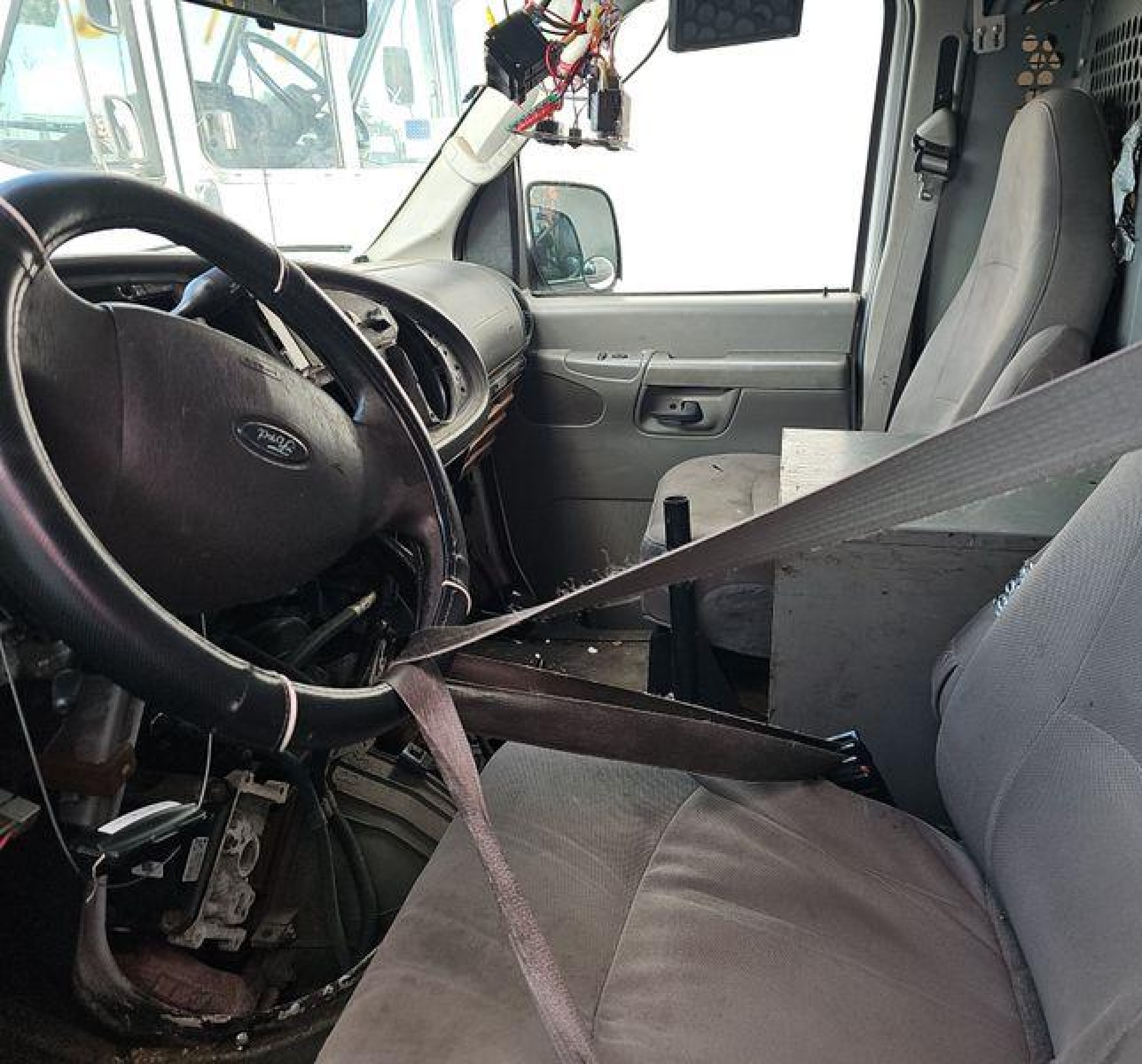 2007 Ford E-350 Super Duty Commercial/recreational vin: 1FTSE34L97DA38961