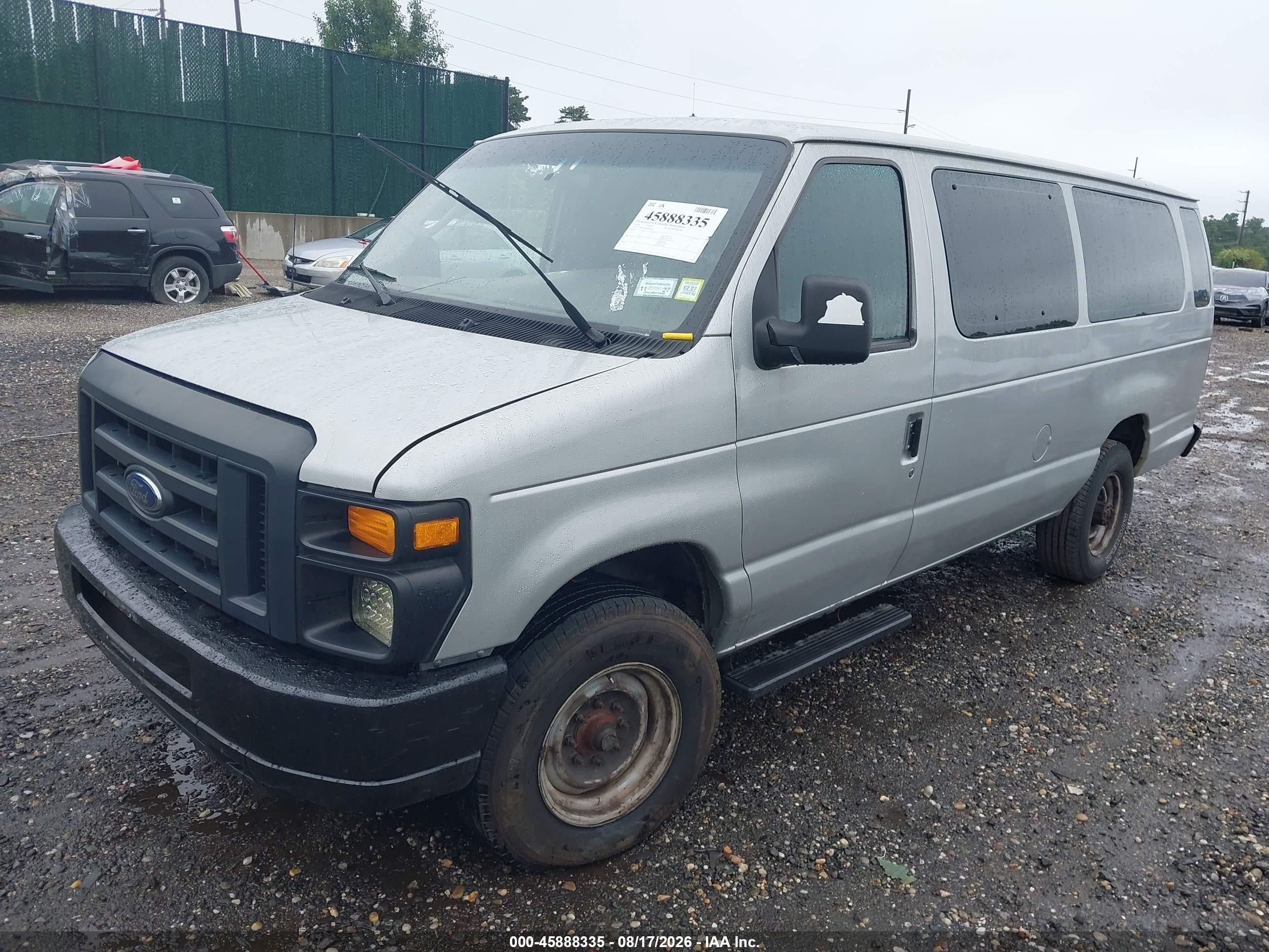 2008 Ford E-350 Super Duty Silver vin: 1FTSE34L98DB36616