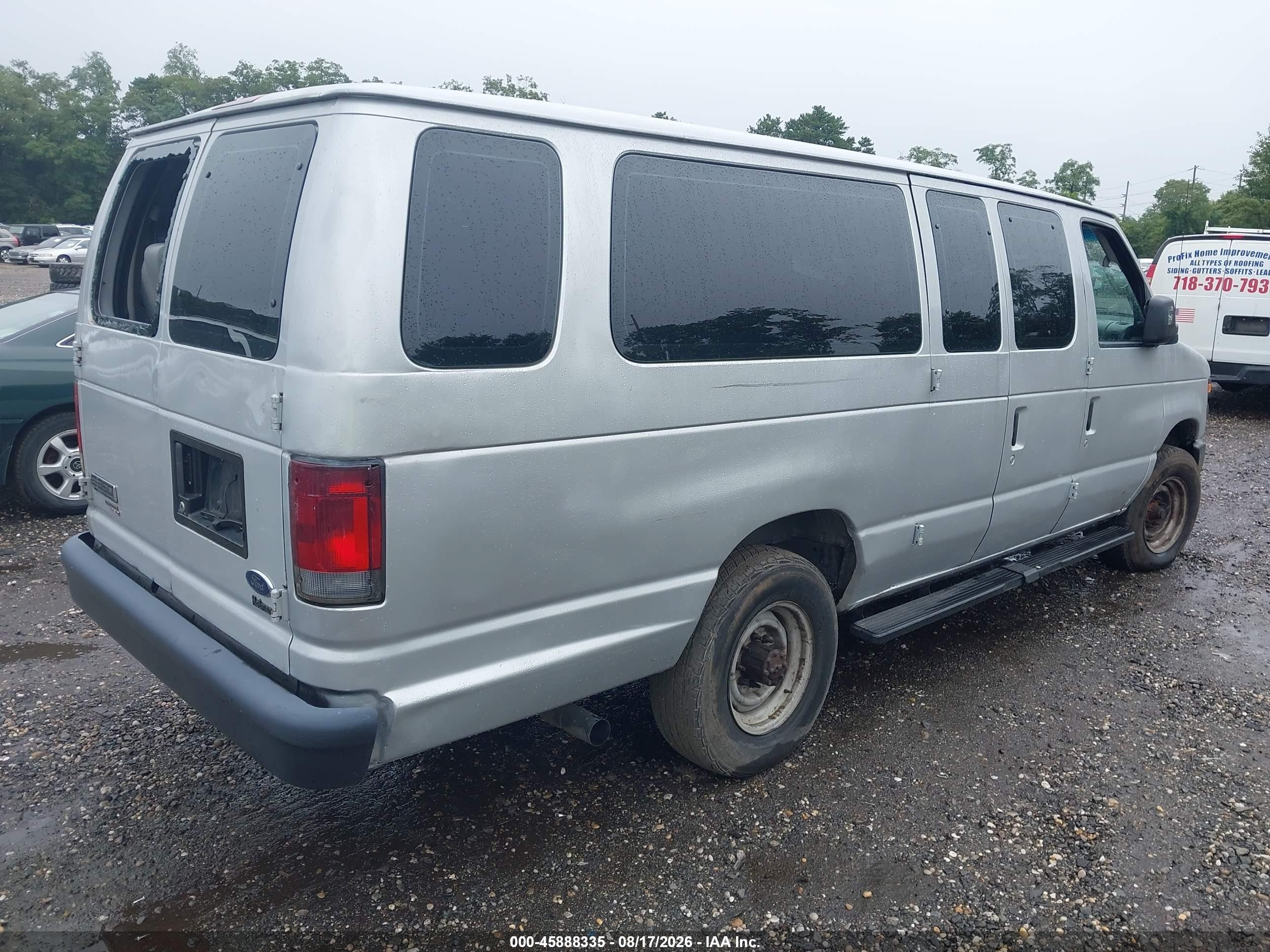 2008 Ford E-350 Super Duty Silver vin: 1FTSE34L98DB36616