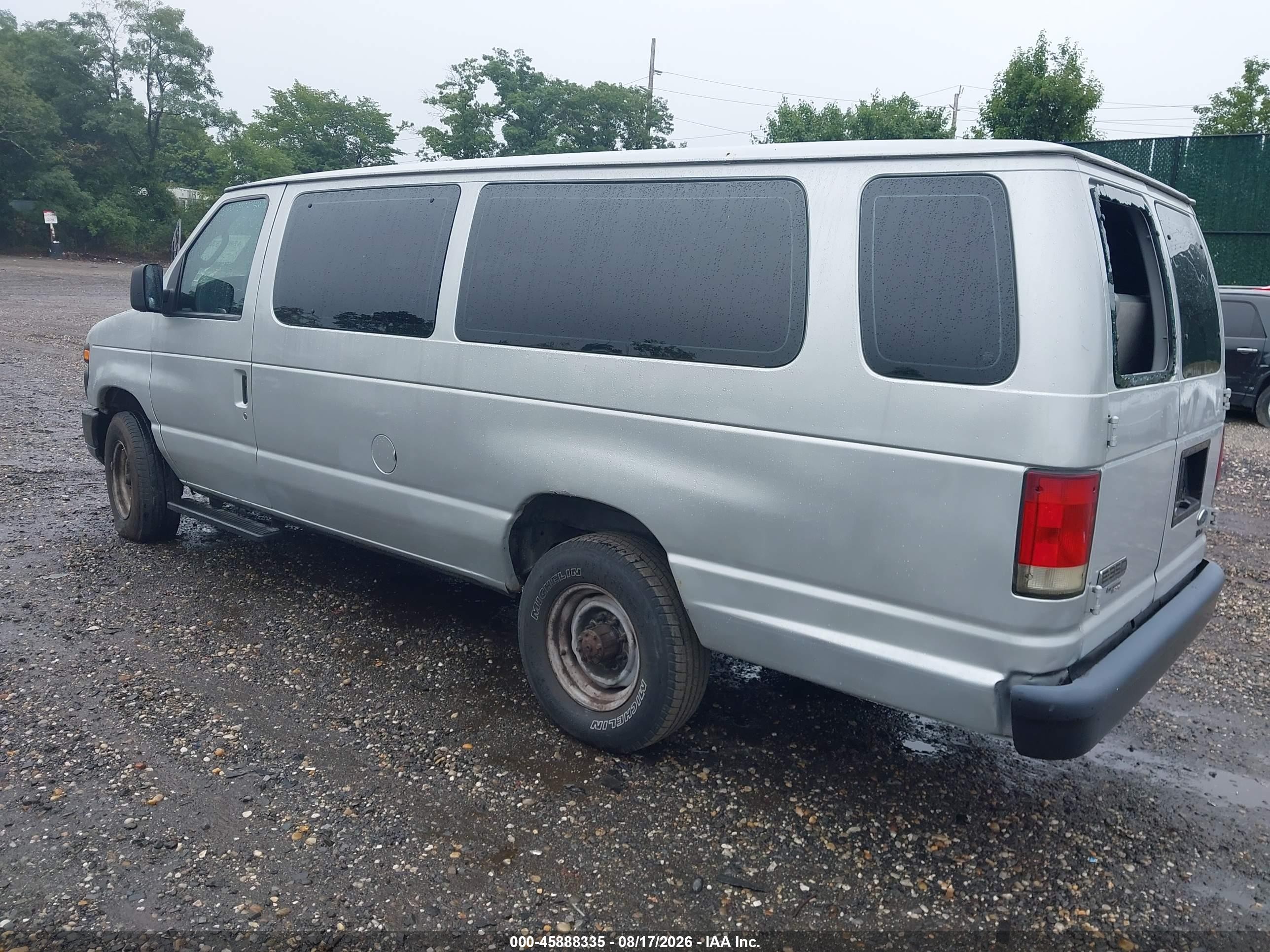 2008 Ford E-350 Super Duty Silver vin: 1FTSE34L98DB36616