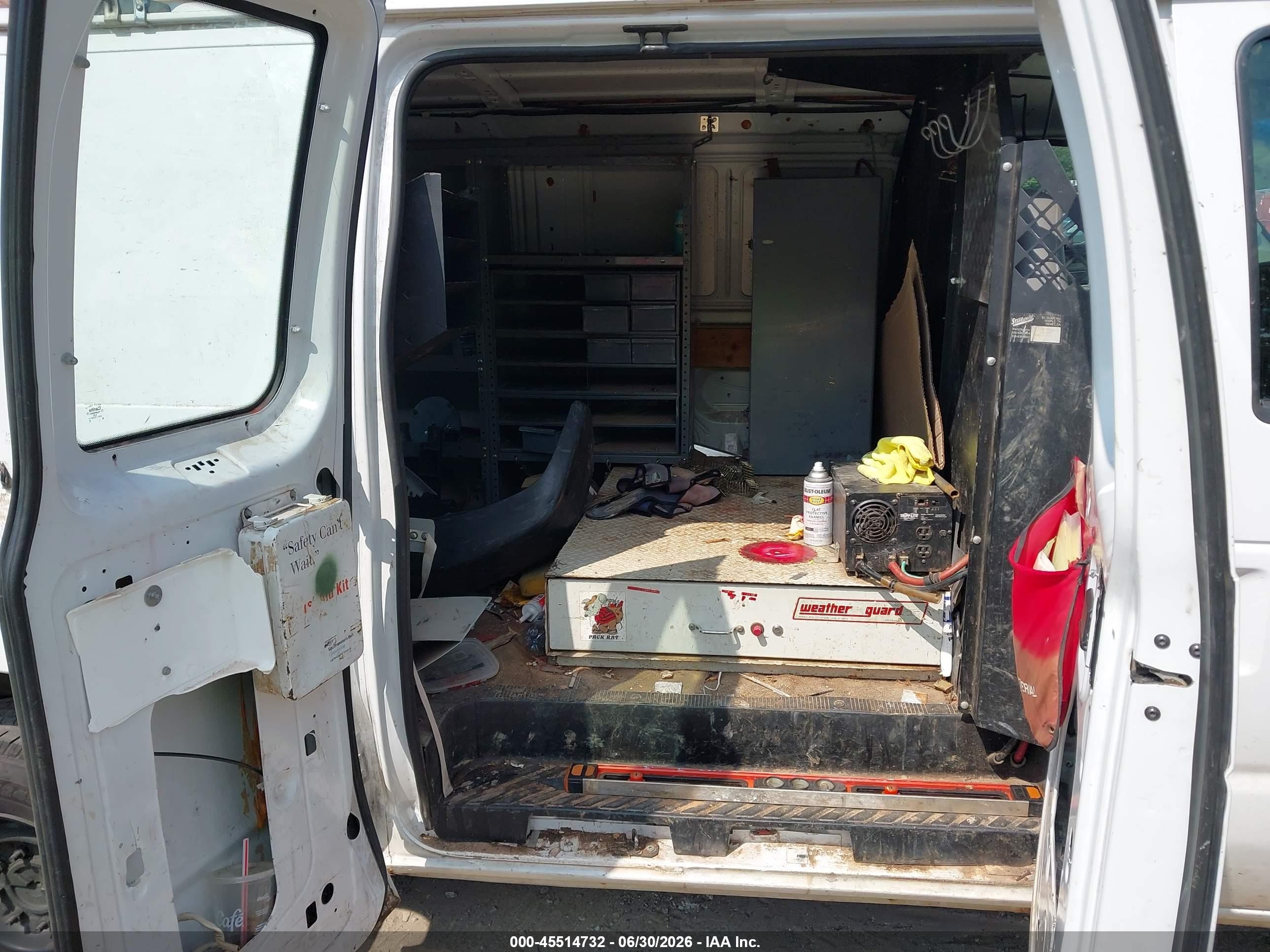 2008 Ford E-350 Super Duty   White vin: 1FTSE34L98DB57921