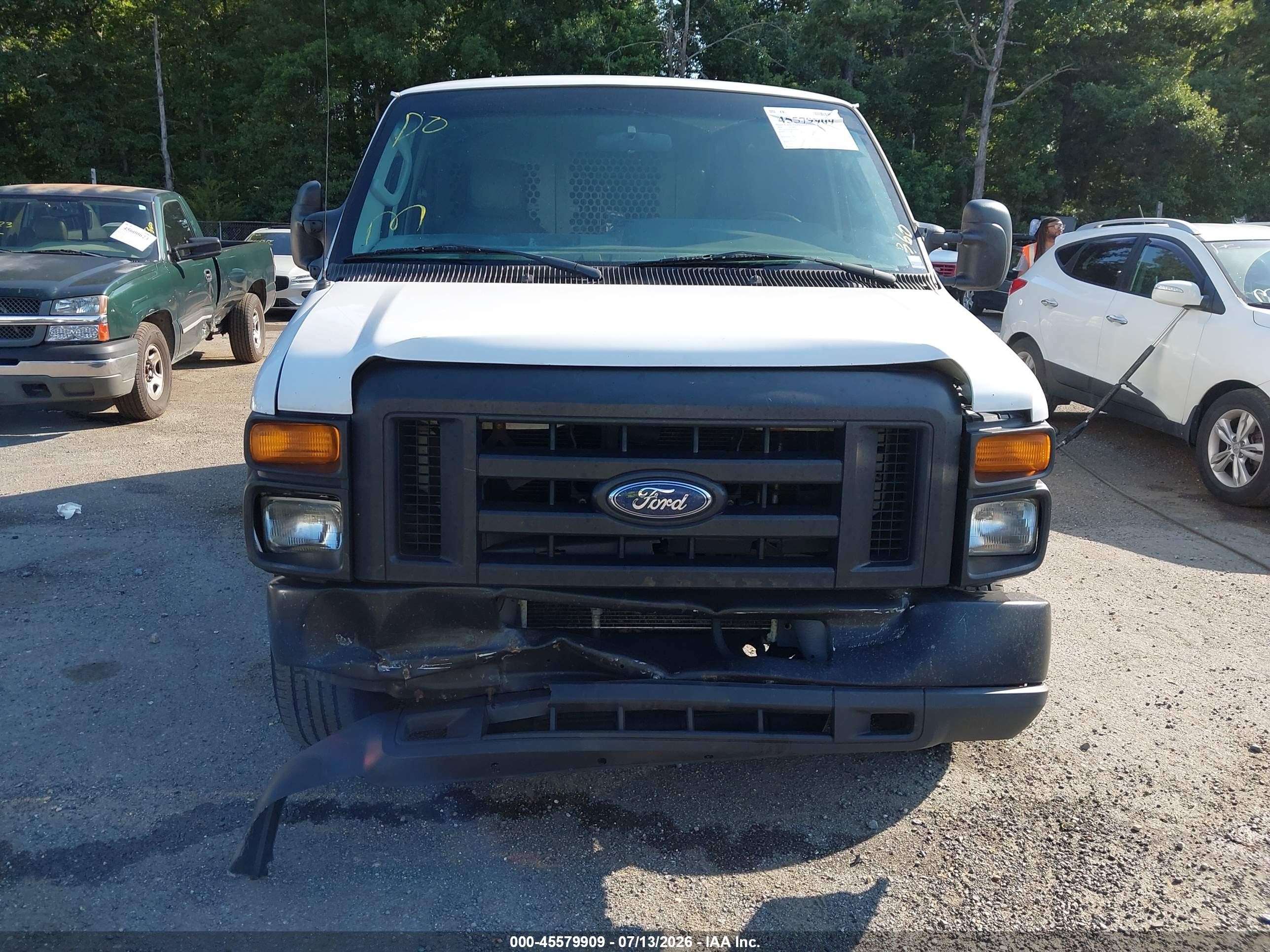 2009 Ford E-350 Super Duty Commercial/recreational White vin: 1FTSE34LX9DA66044