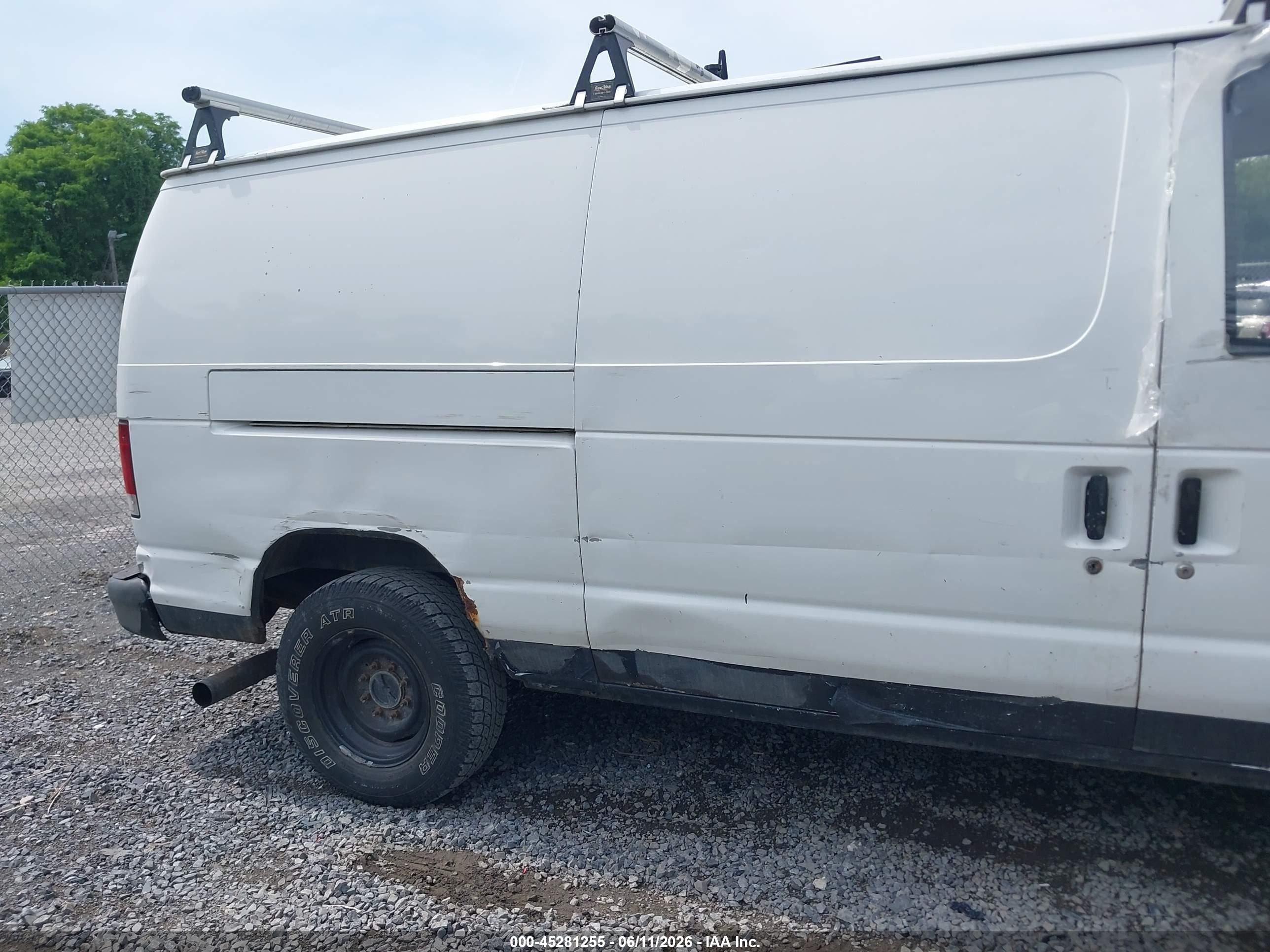 2009 Ford E-350 Super Duty Commercial White vin: 1FTSE34P29DA34529