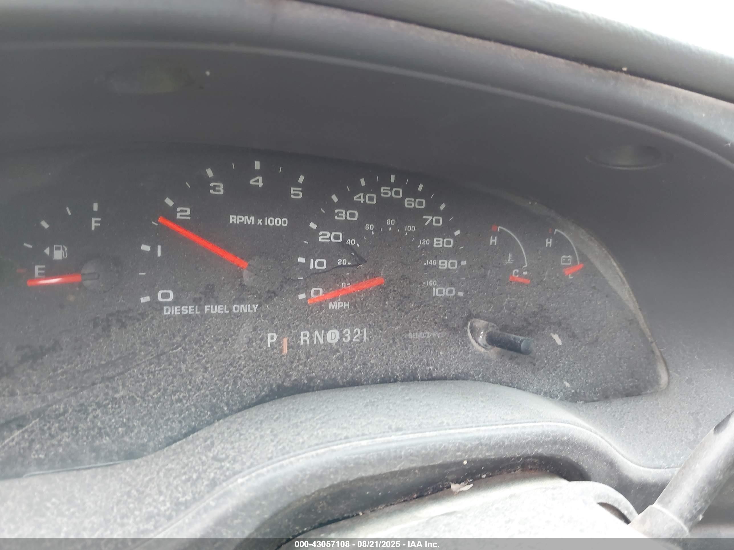2005 Ford E-350 Super Duty Commercial/recreational White vin: 1FTSE34P95HB18480