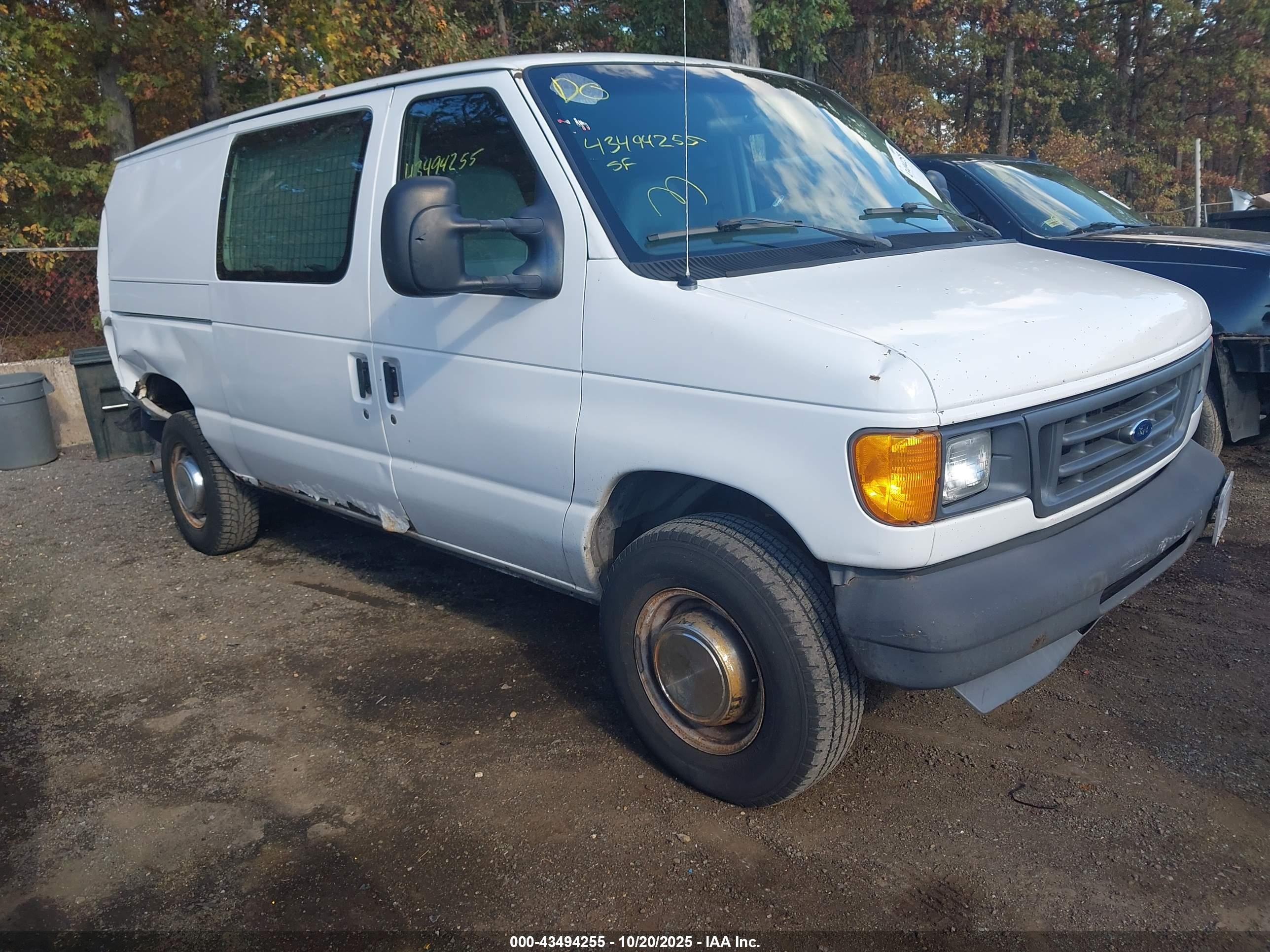 2005 Ford E-350 Super Duty Commercial/recreational White vin: 1FTSE34S25HA33940