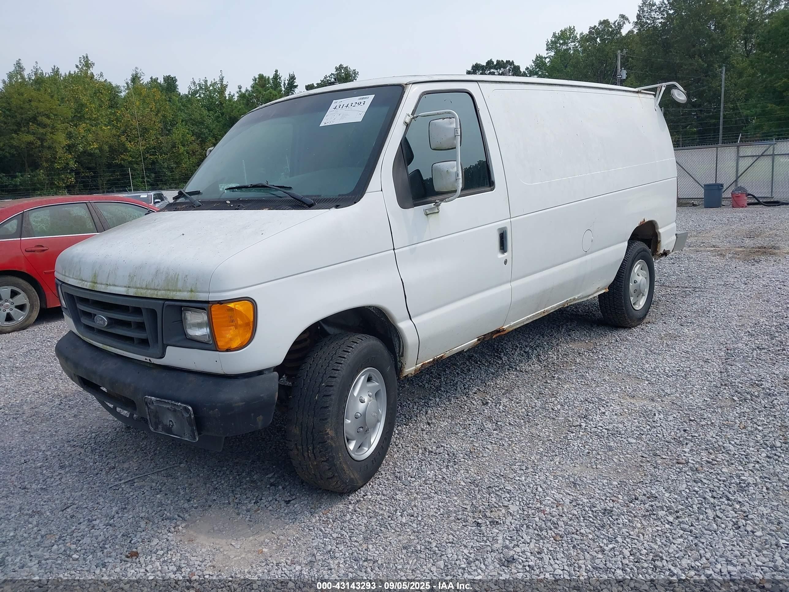 2005 Ford E-350 Super Duty Commercial/recreational White vin: 1FTSE34S75HA79859
