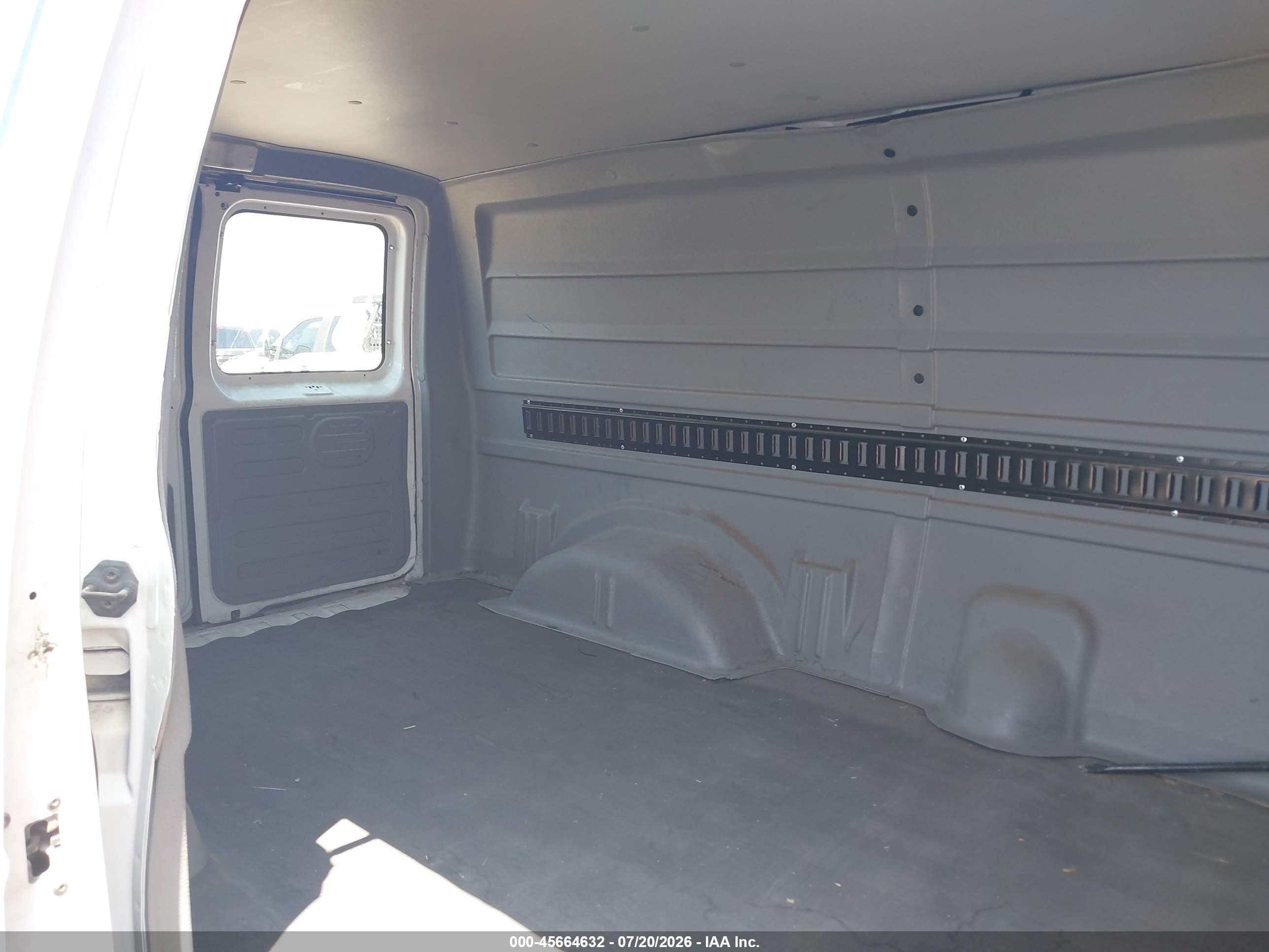2012 Ford E-350 Super Duty Commercial White vin: 1FTSE3EL1CDA14033