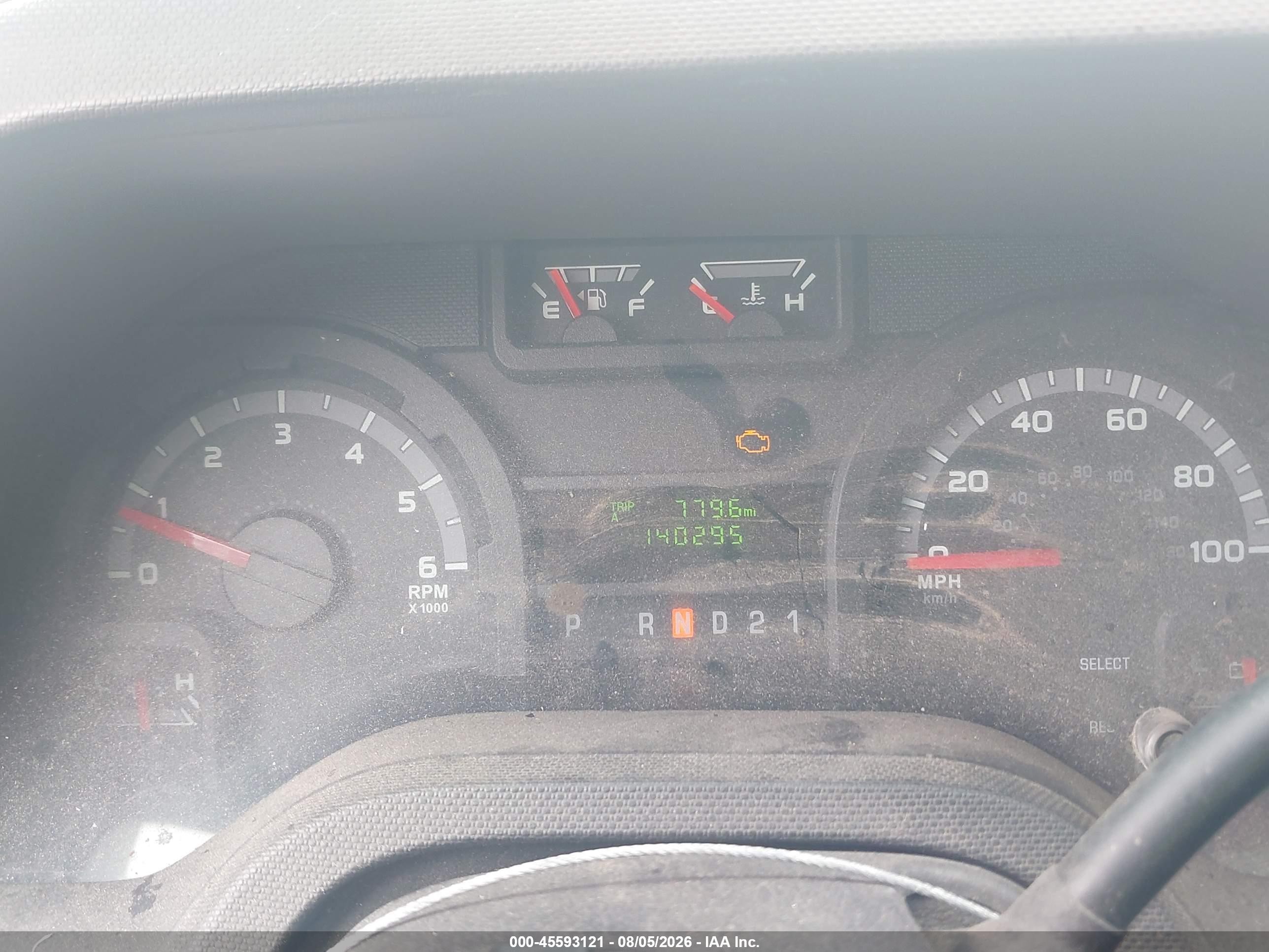 2012 Ford E-350 Super Duty   Белый vin: 1FTSE3EL2CDB01441
