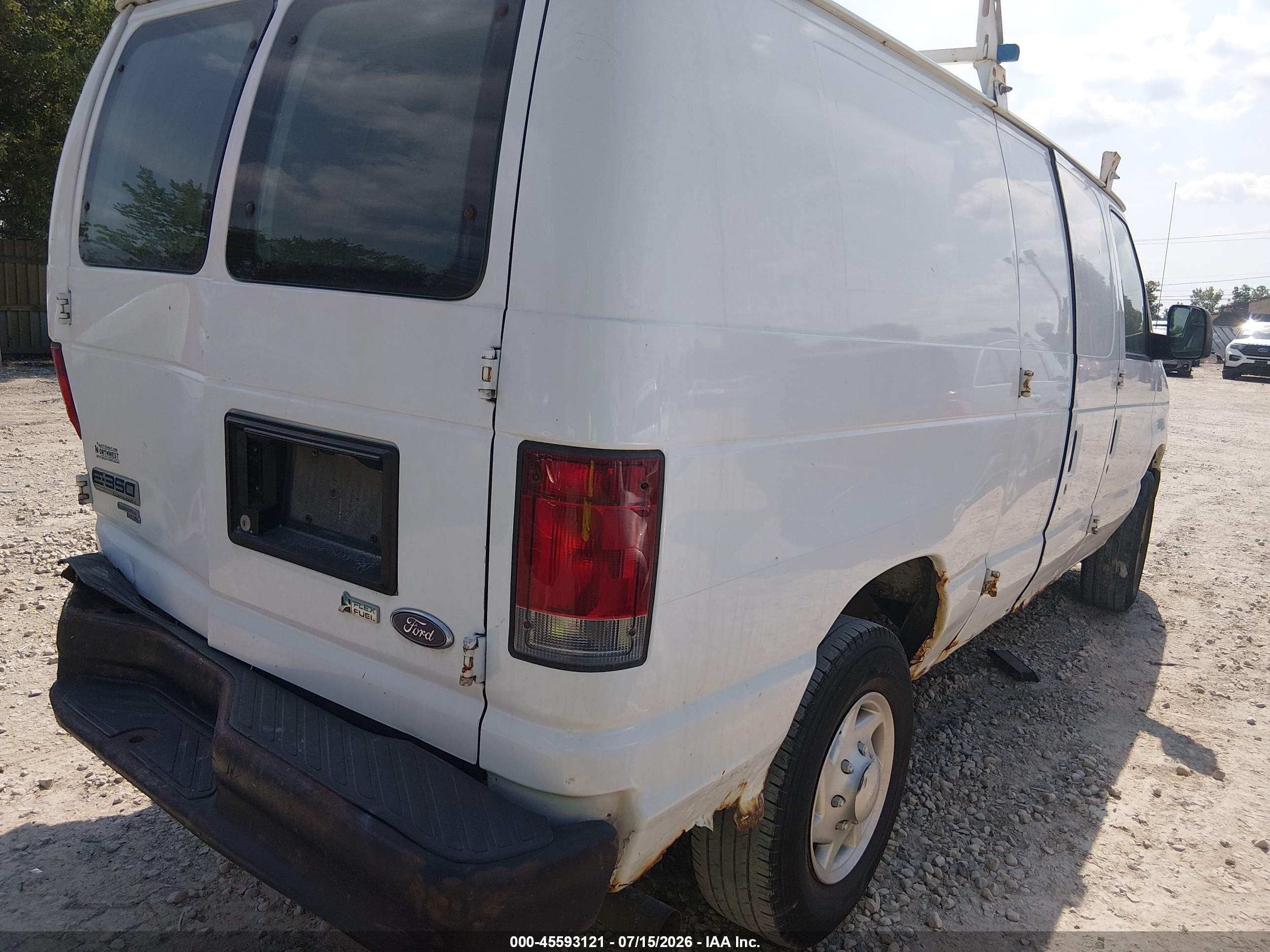 2012 Ford E-350 Super Duty   Белый vin: 1FTSE3EL2CDB01441