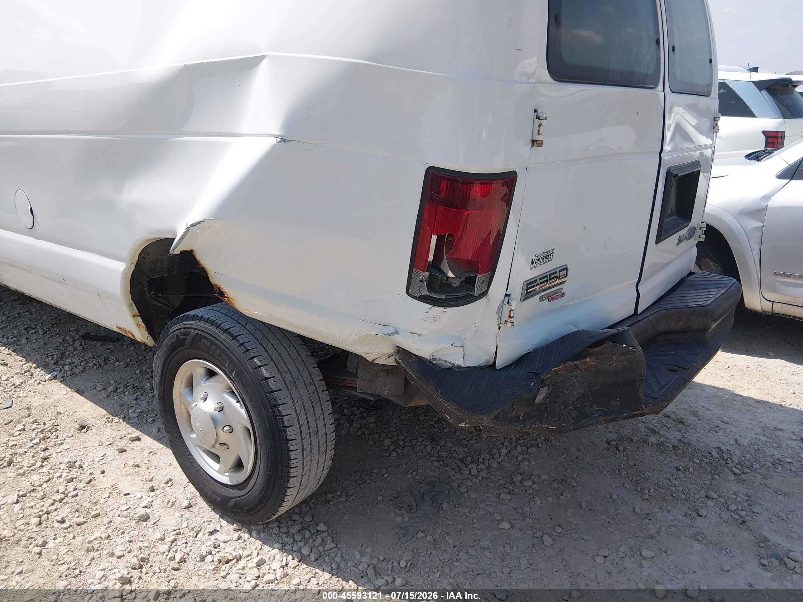 2012 Ford E-350 Super Duty   Белый vin: 1FTSE3EL2CDB01441