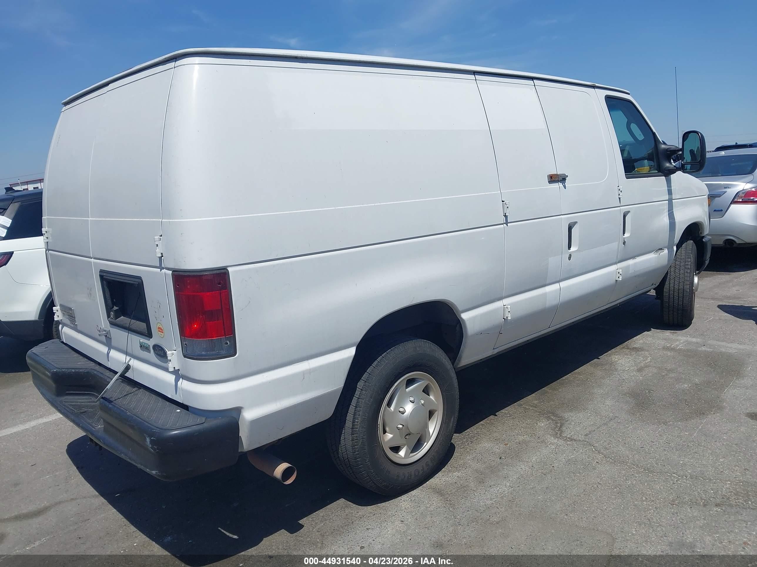 2012 Ford Econoline Super Duty Commercial White vin: 1FTSE3EL4CDB34697