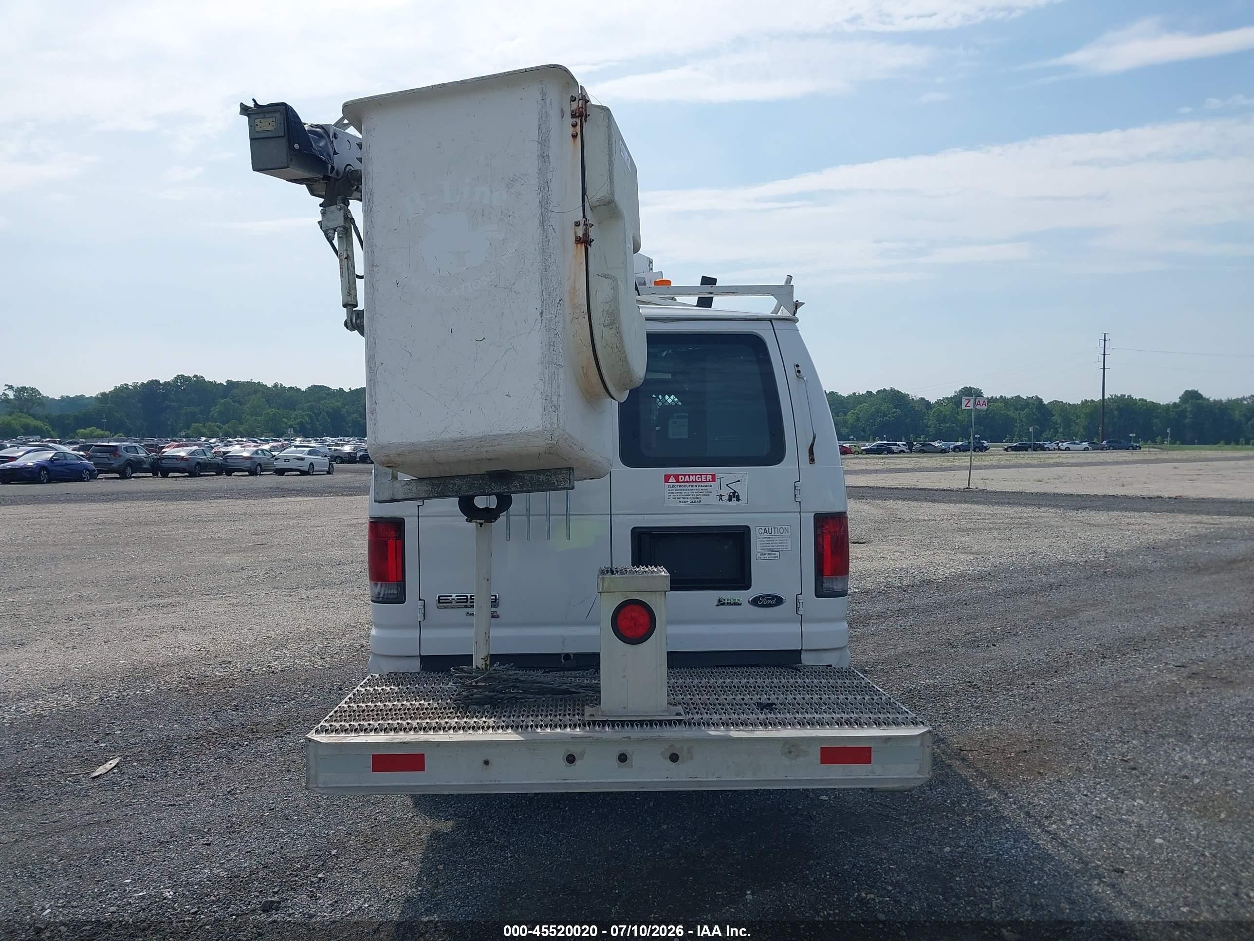2012 Ford E-350 Super Duty Commercial/recreational White vin: 1FTSE3EL5CDB28570