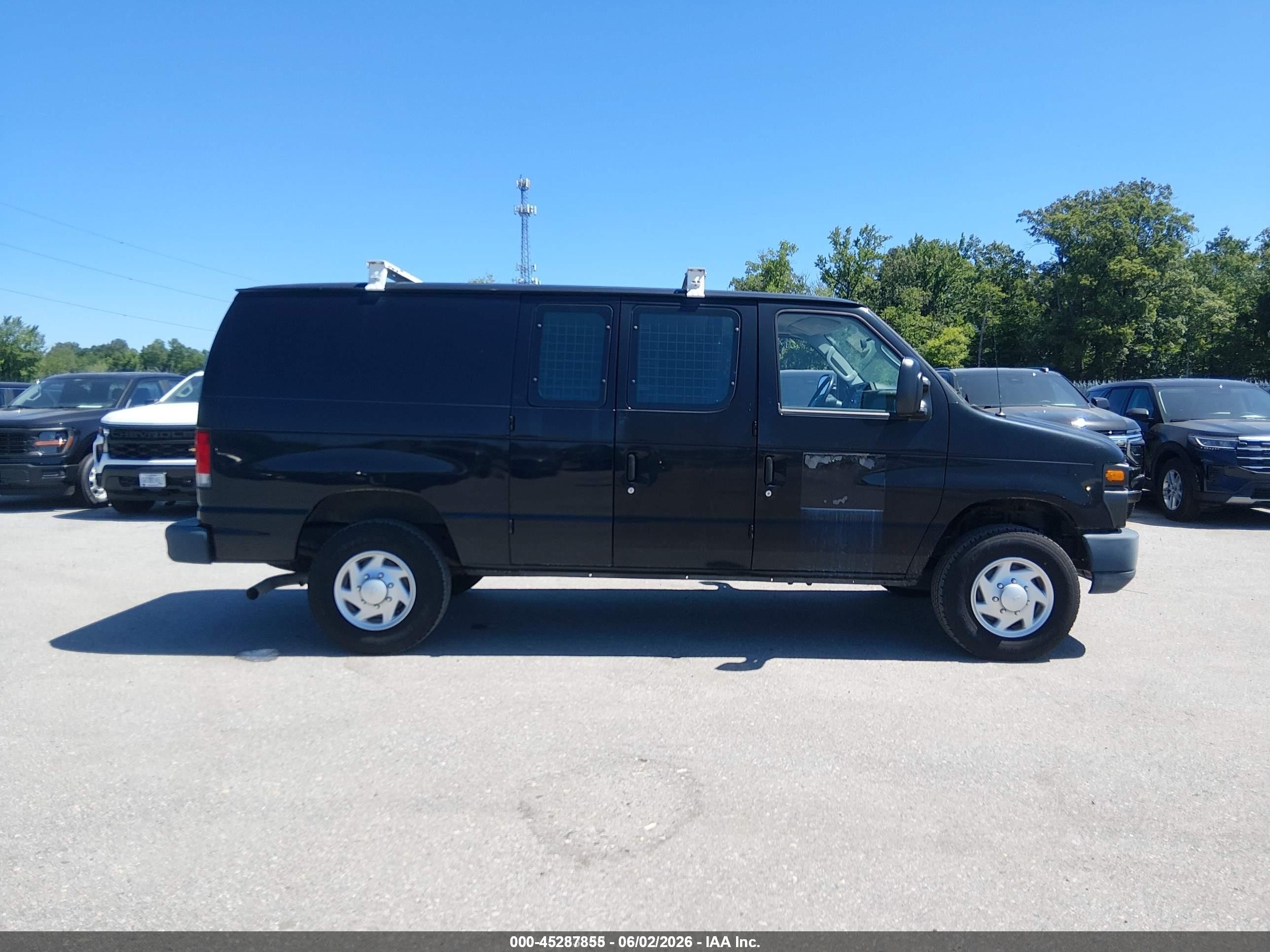 2014 Ford E-350 Super Duty Commercial Black vin: 1FTSE3EL5EDA87053
