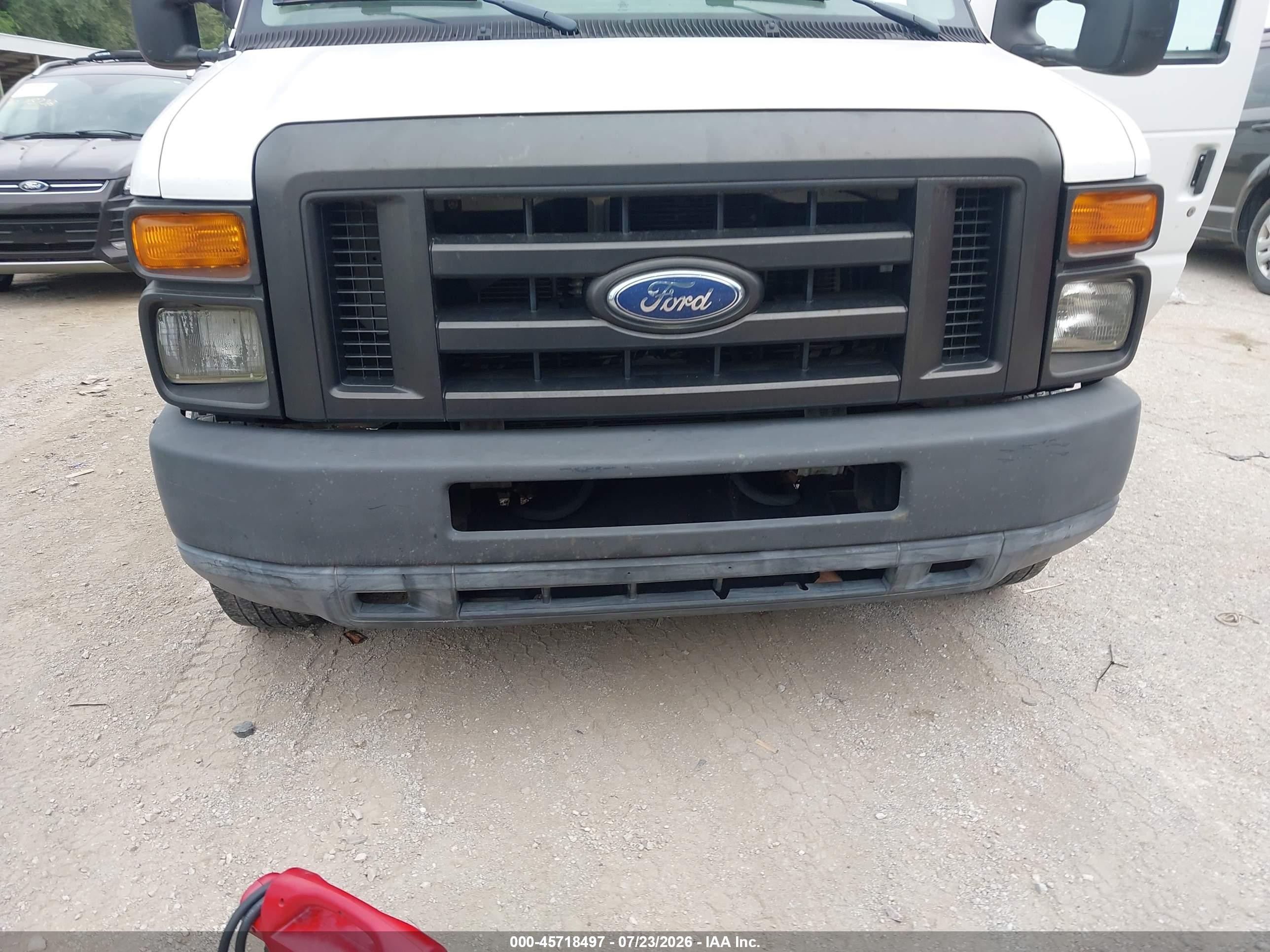 2010 Ford E-350 Super Duty Commercial/recreational White vin: 1FTSE3EL7ADB02873