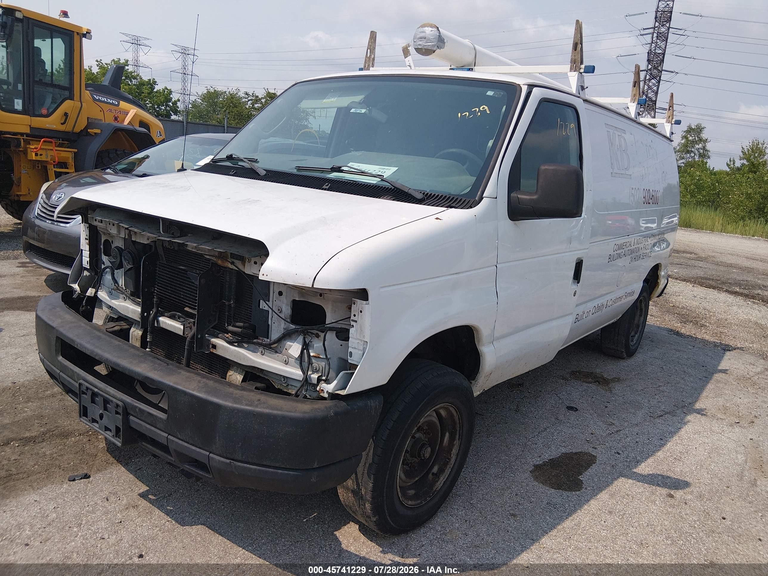 2012 Ford E-350 Super Duty Commercial Белый vin: 1FTSE3EL7CDB37030