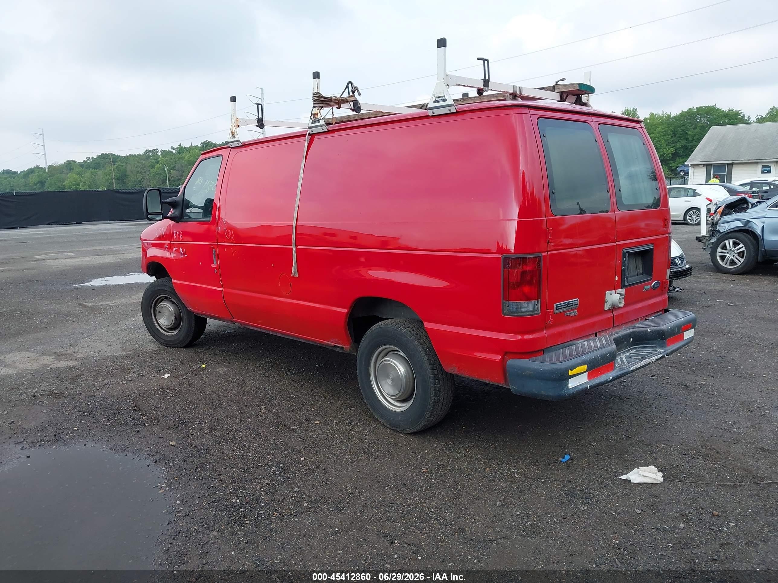 2011 Ford E-350 Super Duty Commercial/recreational Red vin: 1FTSE3EL8BDA25979