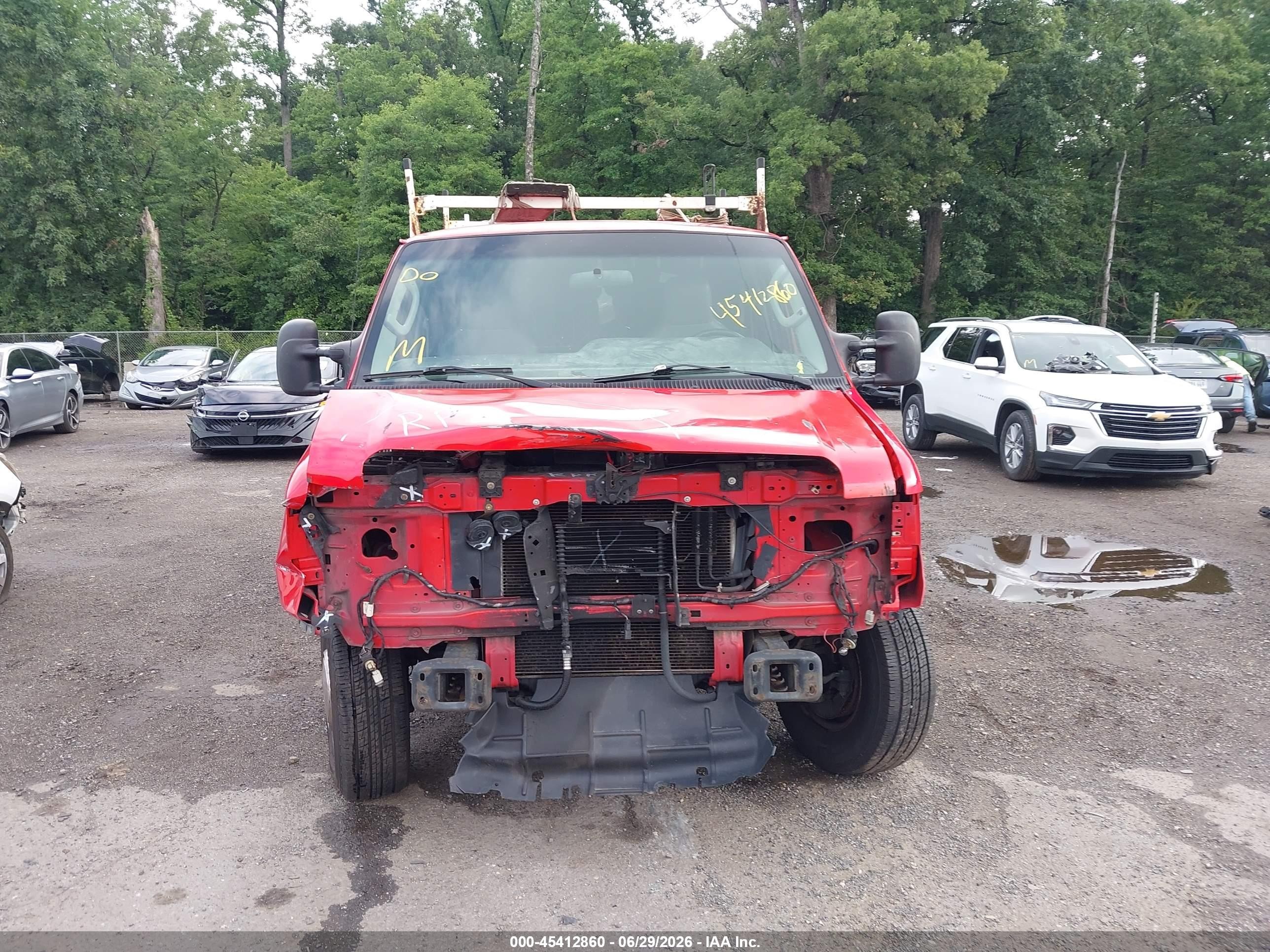2011 Ford E-350 Super Duty Commercial/recreational Red vin: 1FTSE3EL8BDA25979