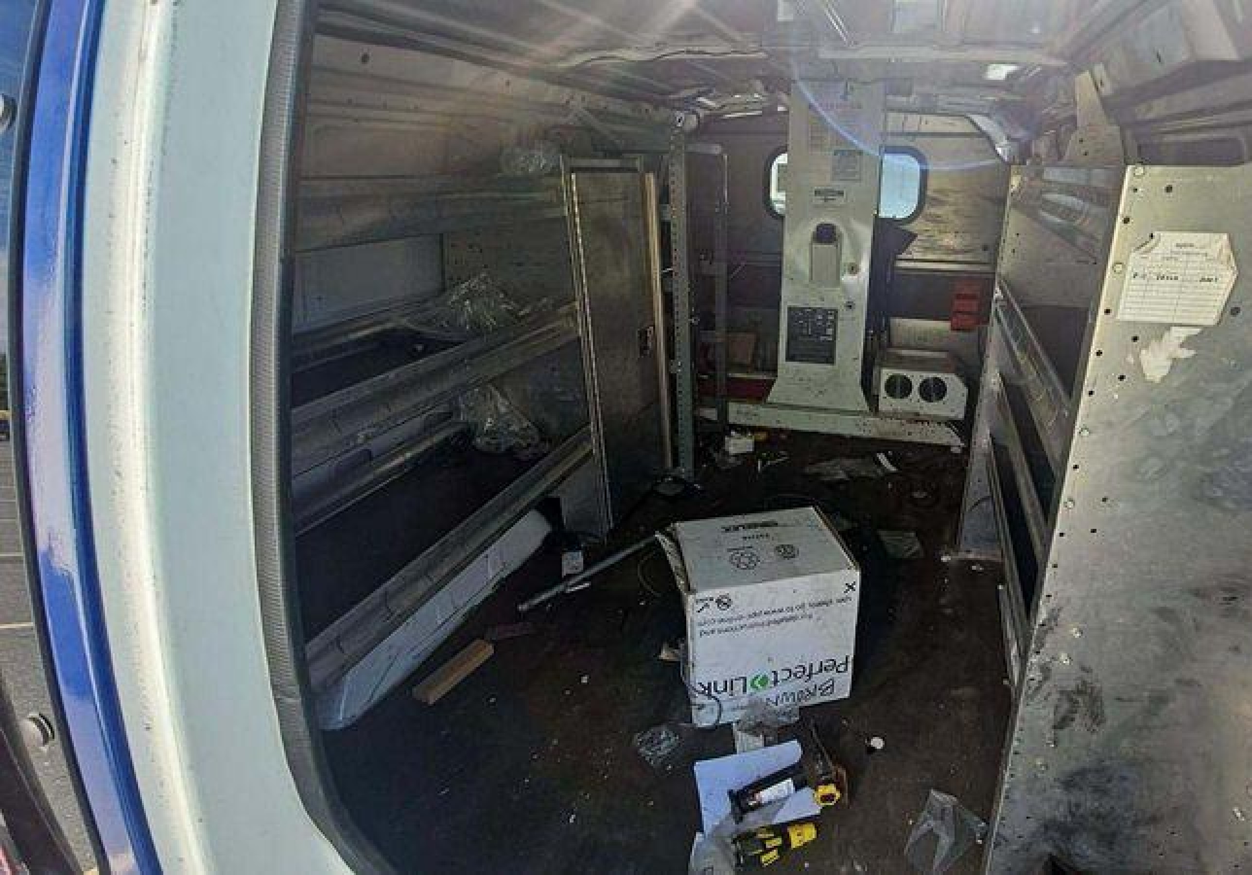 2011 Ford E-350 Super Duty Commercial vin: 1FTSE3EL8BDB39187
