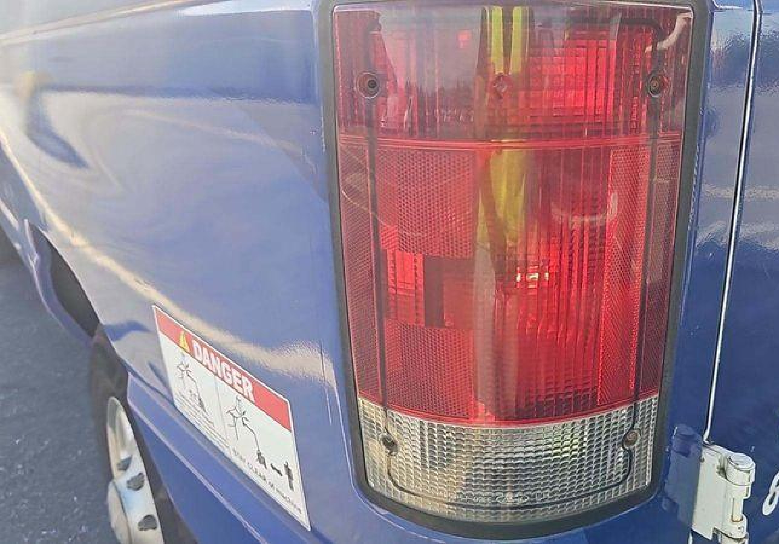 2011 Ford E-350 Super Duty Commercial vin: 1FTSE3EL8BDB39187