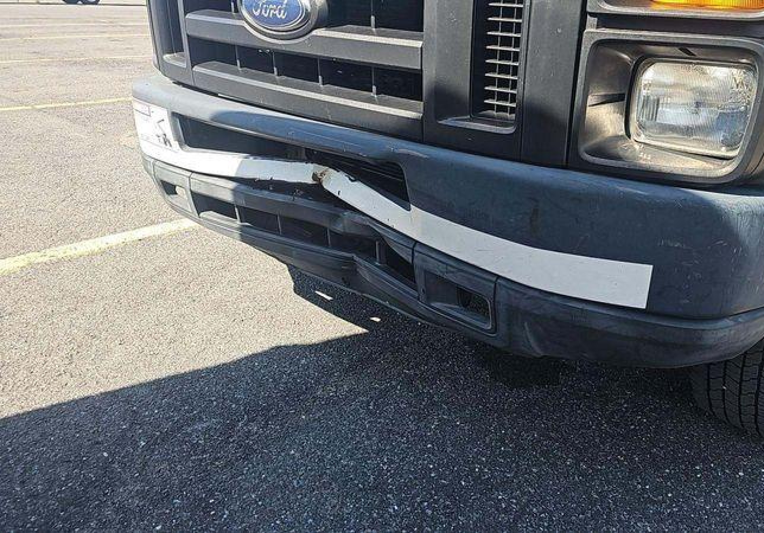 2011 Ford E-350 Super Duty Commercial vin: 1FTSE3EL8BDB39187