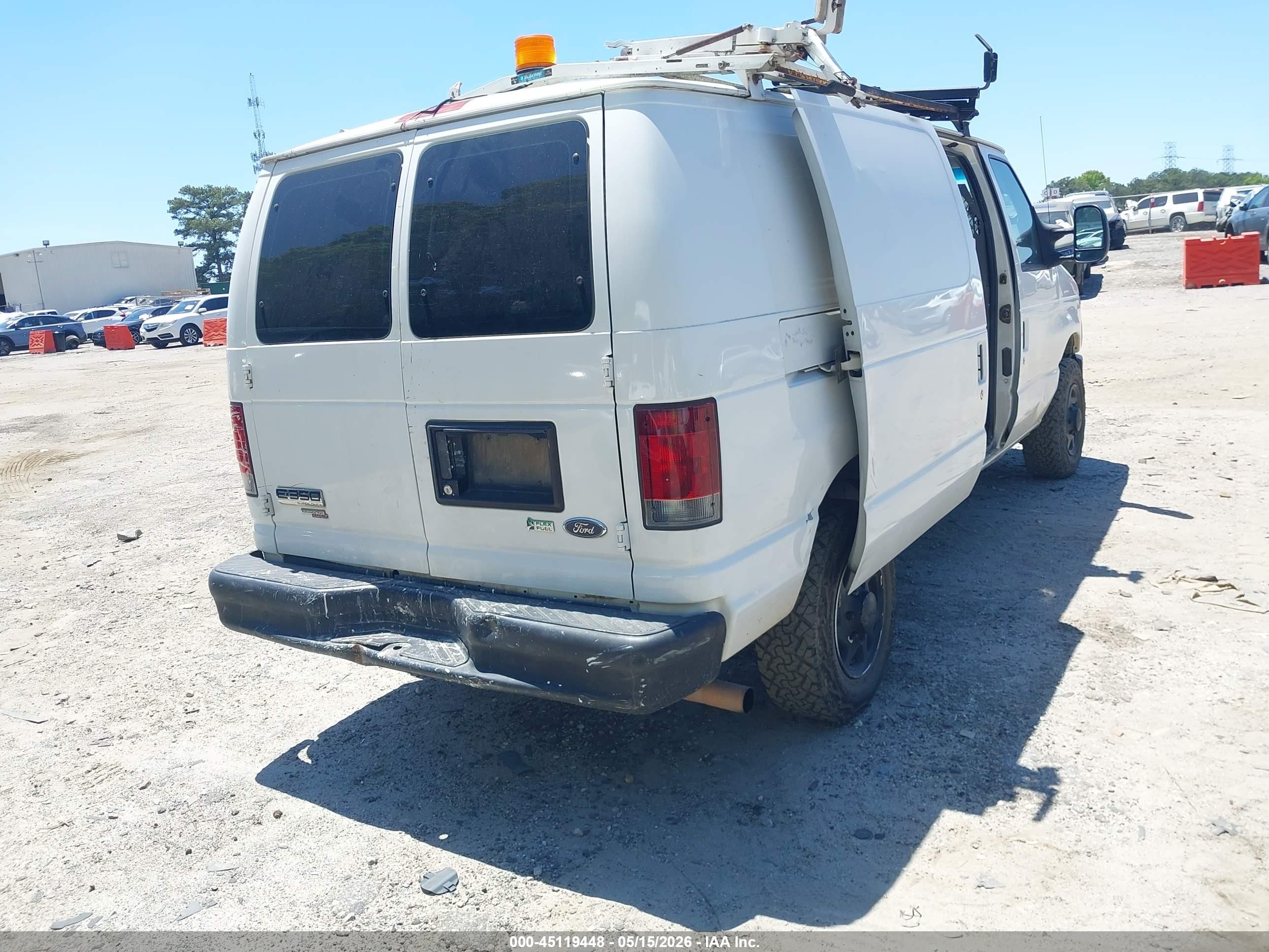 2012 Ford E-350 Super Duty Commercial White vin: 1FTSE3EL8CDA43562