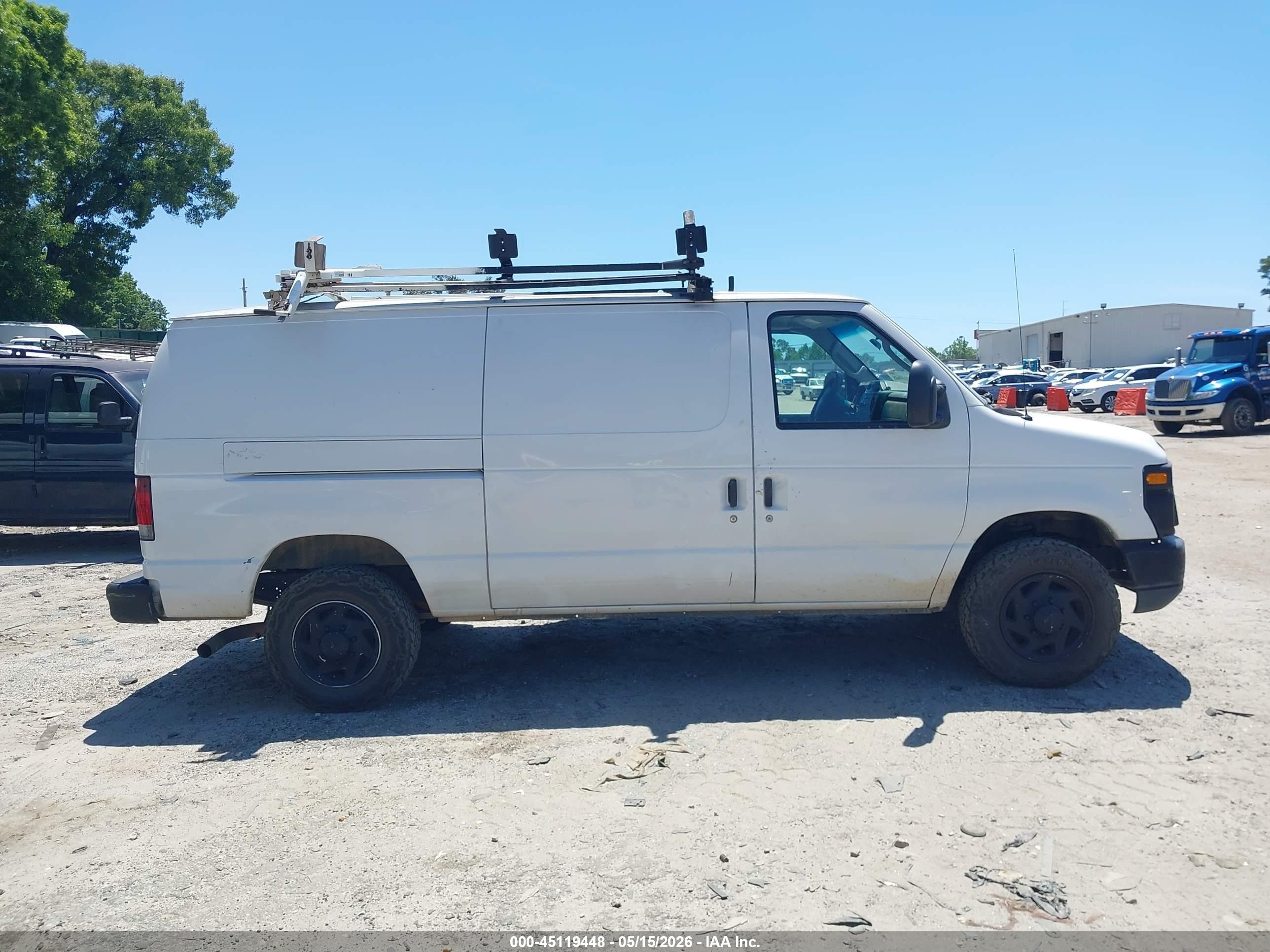 2012 Ford E-350 Super Duty Commercial White vin: 1FTSE3EL8CDA43562