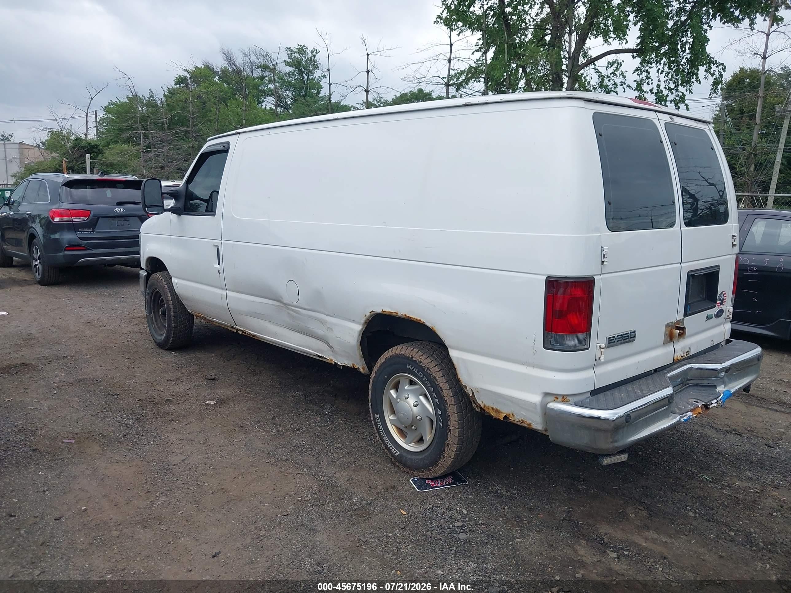 2010 Ford E-350 Super Duty Commercial/recreational White vin: 1FTSE3ELXADA98835