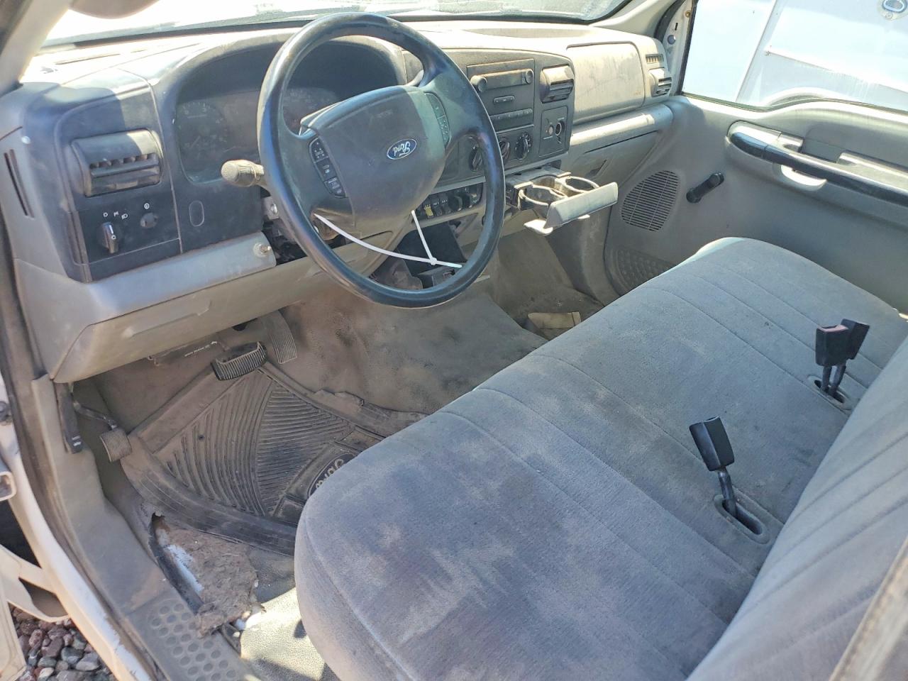 2005 Ford F250 Super Duty White vin: 1FTSF20P15EC20628
