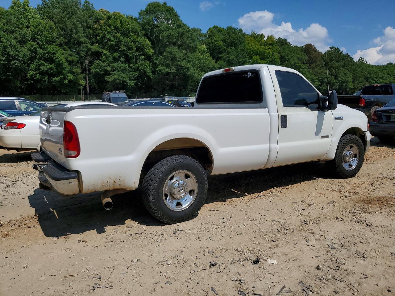 2005 Ford F250 Super Duty White vin: 1FTSF20P95EB46956