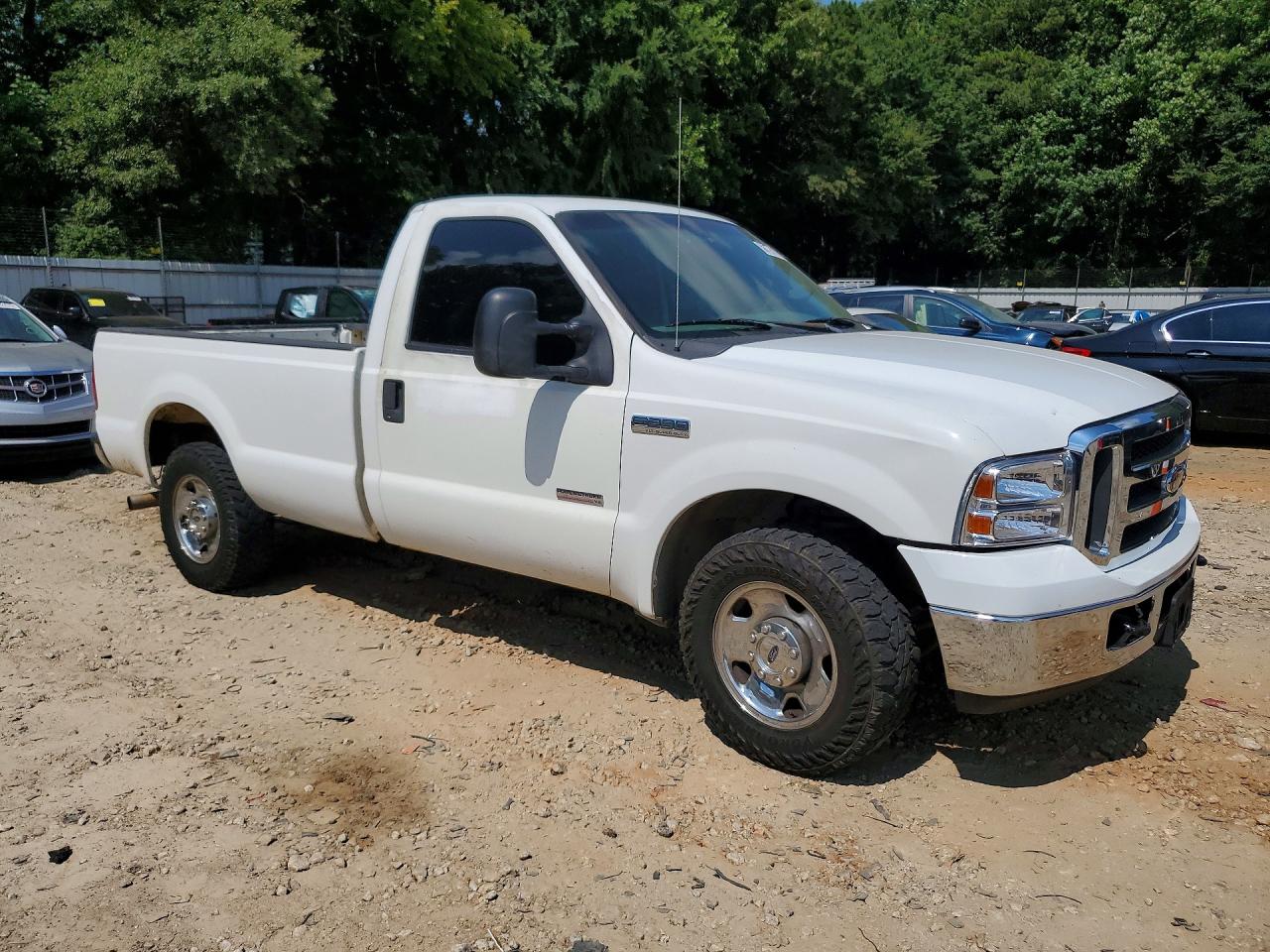 2005 Ford F250 Super Duty White vin: 1FTSF20P95EB46956