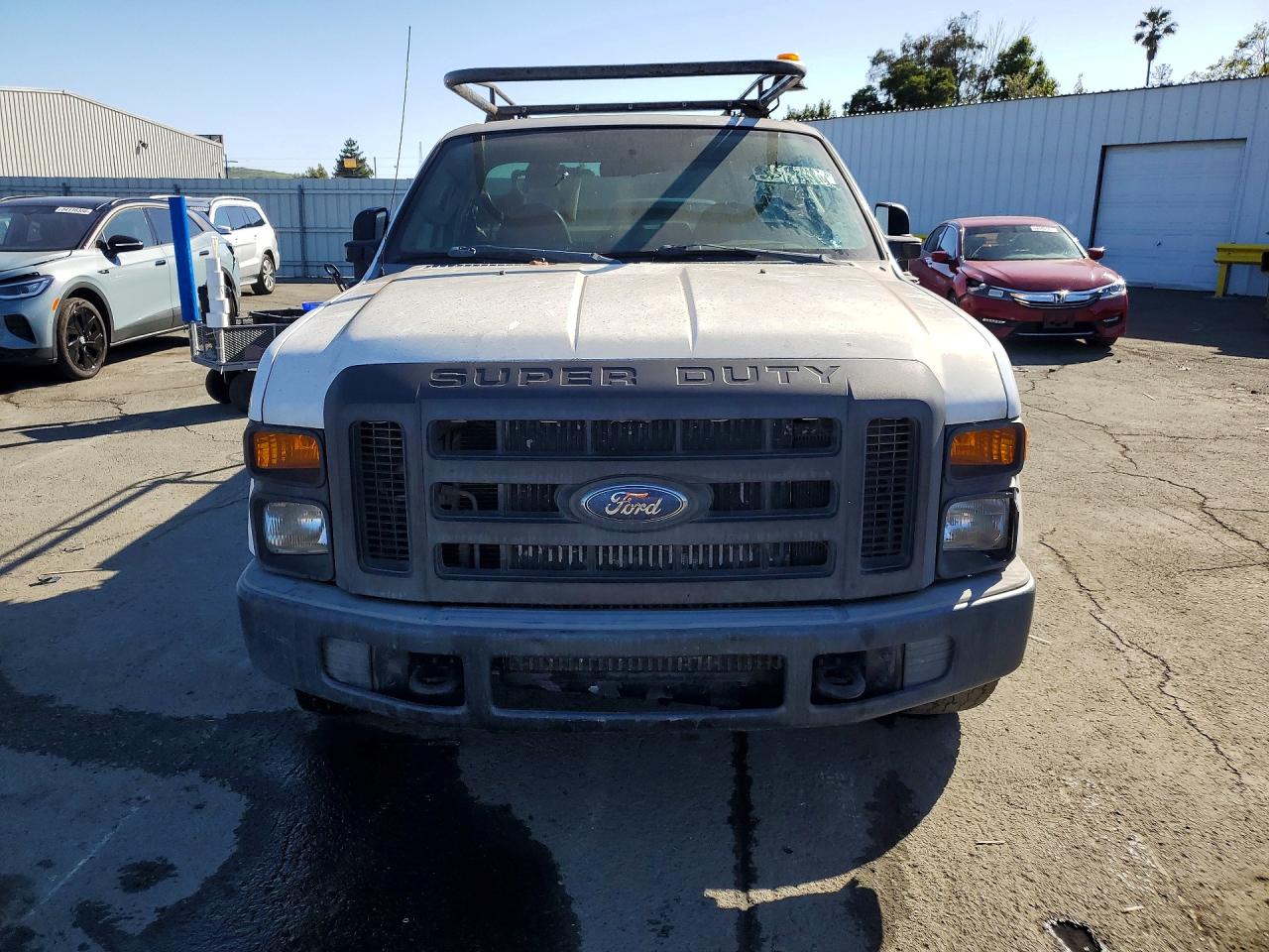 2008 Ford F250 Super Duty White vin: 1FTSF20R58EE40246