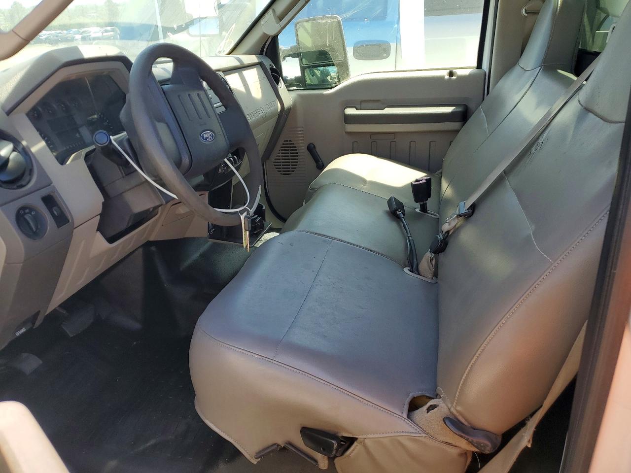 2008 Ford F250 Super Duty White vin: 1FTSF20R58EE40246