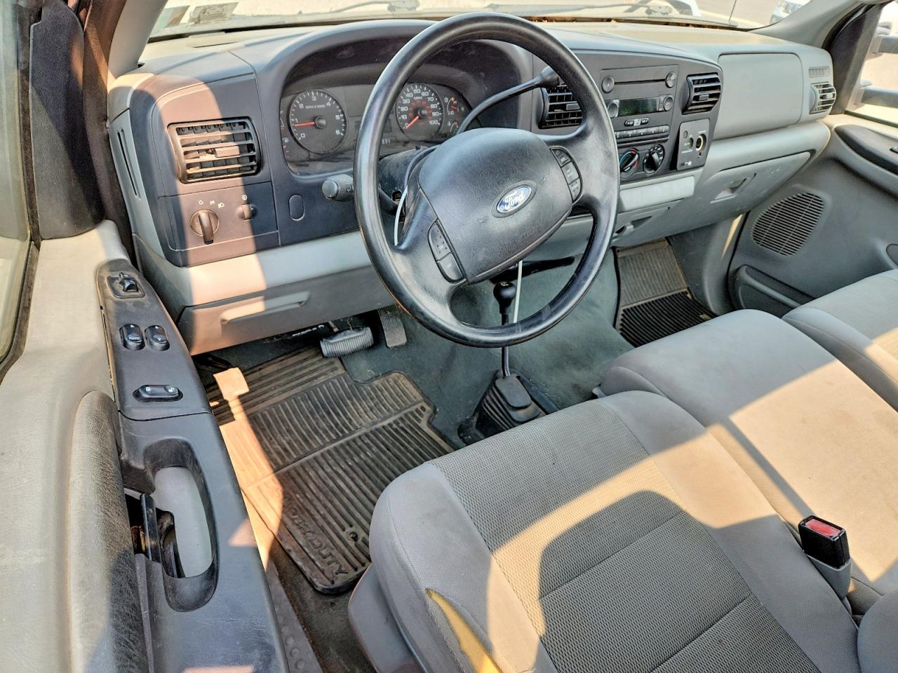2005 Ford F250 Super Duty Silver vin: 1FTSF21Y05EA08486