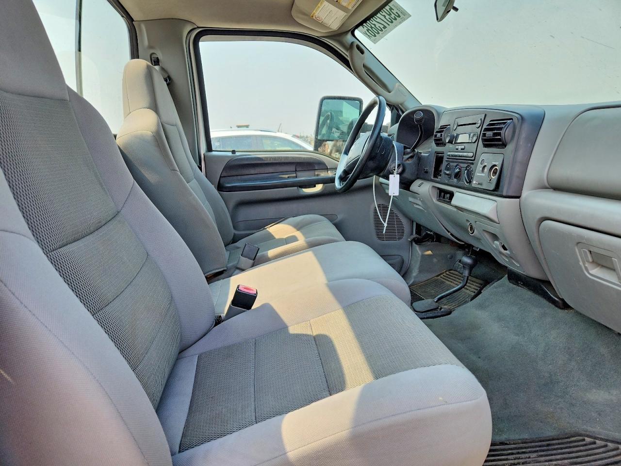 2005 Ford F250 Super Duty Silver vin: 1FTSF21Y05EA08486