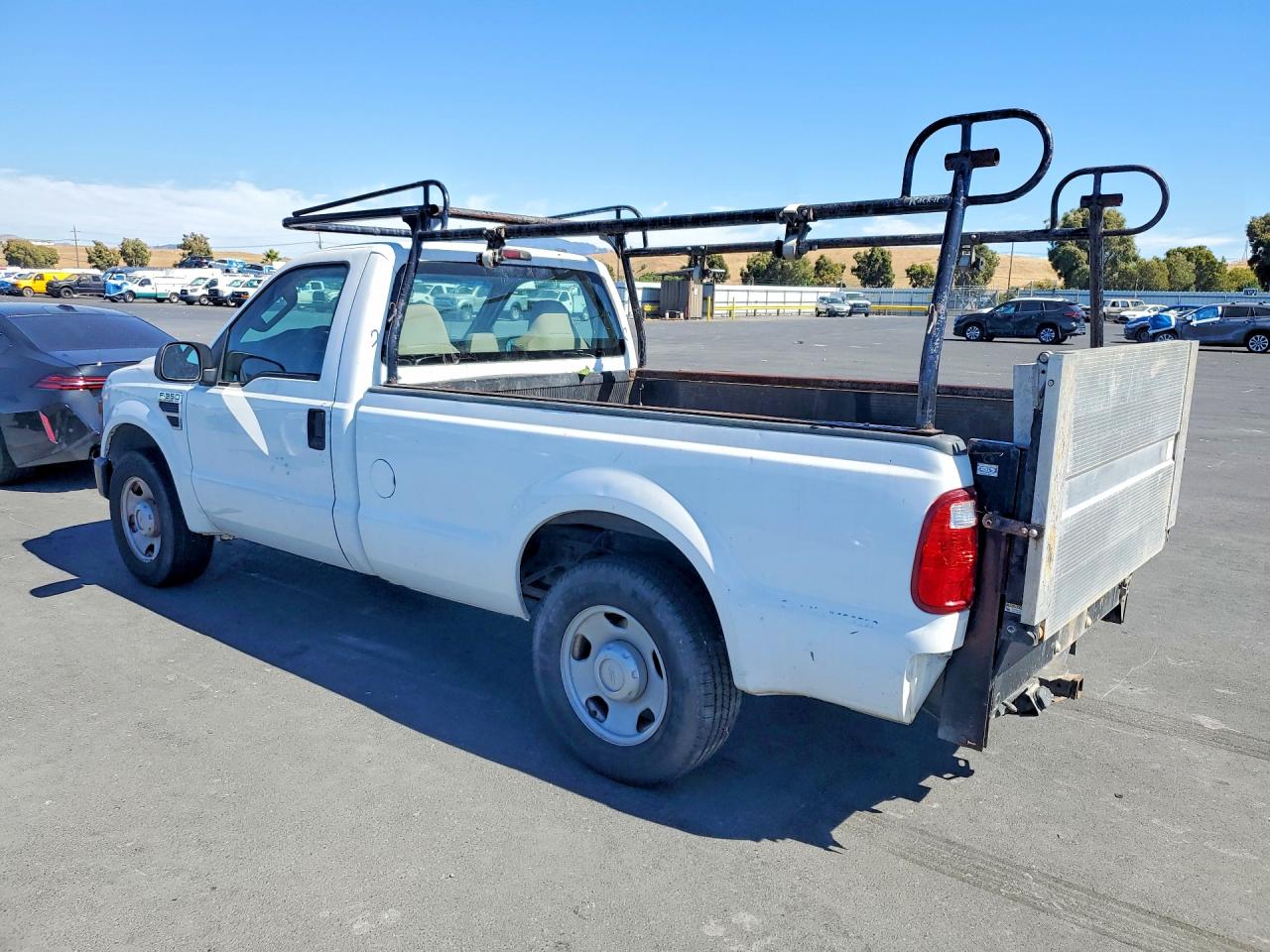 2008 Ford F350 Srw Super Duty White vin: 1FTSF30528EA63071