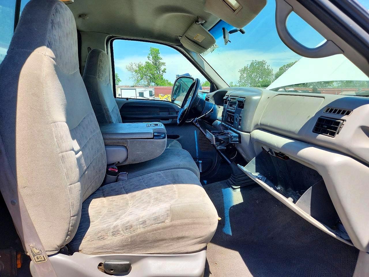 2000 Ford F350 Srw Super Duty White vin: 1FTSF30F5YED96499