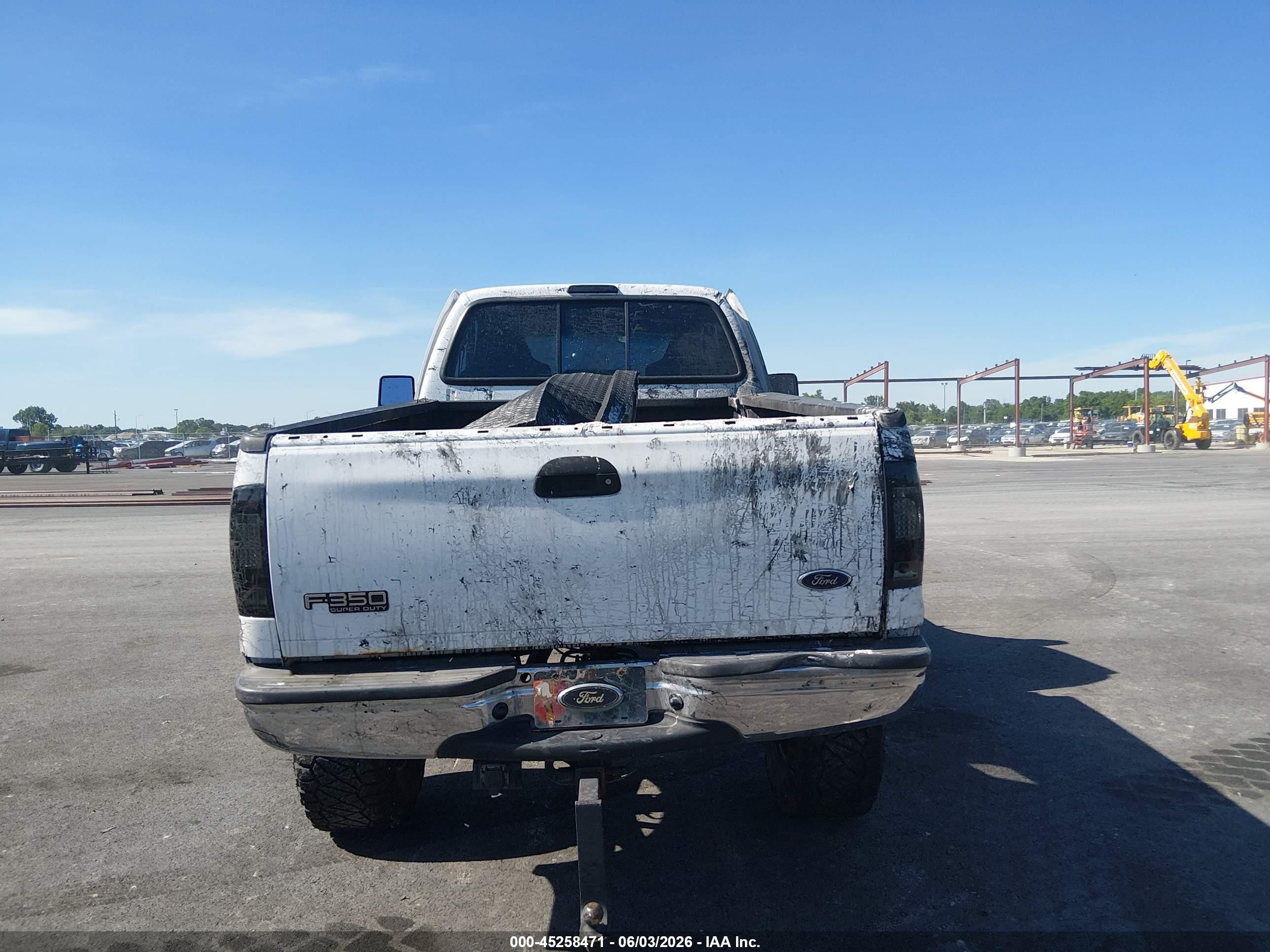 2003 Ford F-350 Xl/xlt White vin: 1FTSF31PX3EC01819