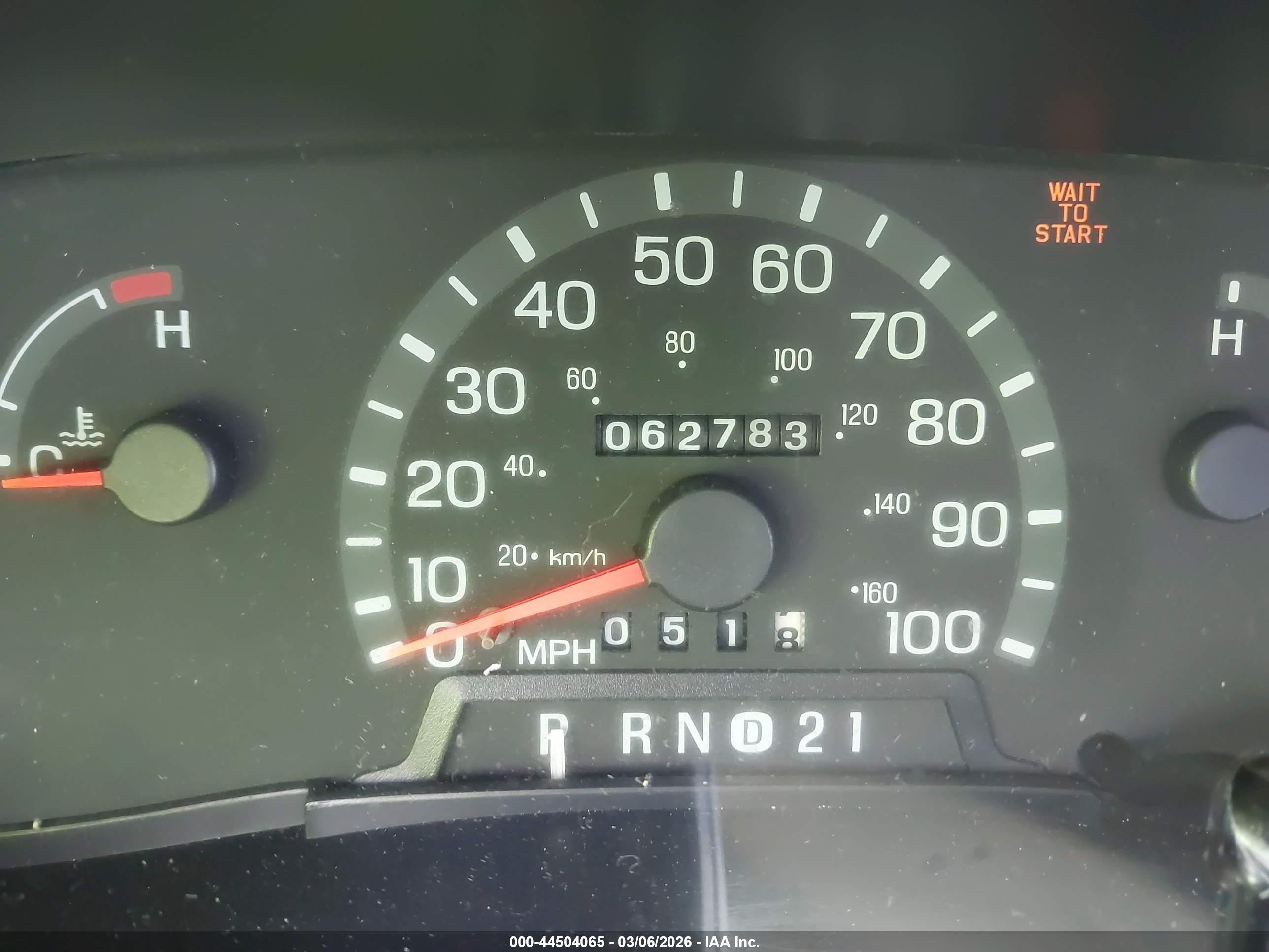 1998 Ford E-350 Commercial/recreational White vin: 1FTSS34F6WHB62597